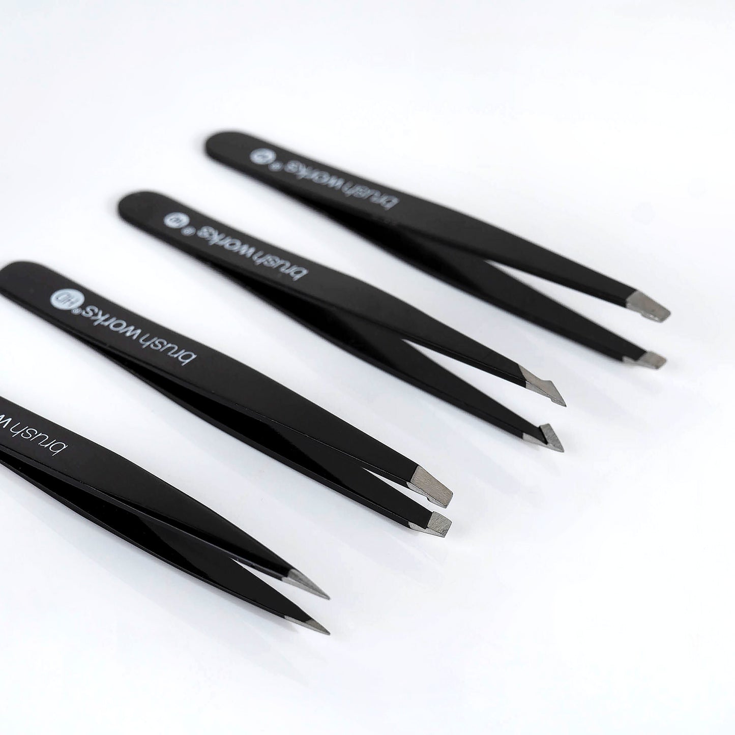52 56 039 Brushworks Combination Tweezer Set - Black OOP (2).jpg