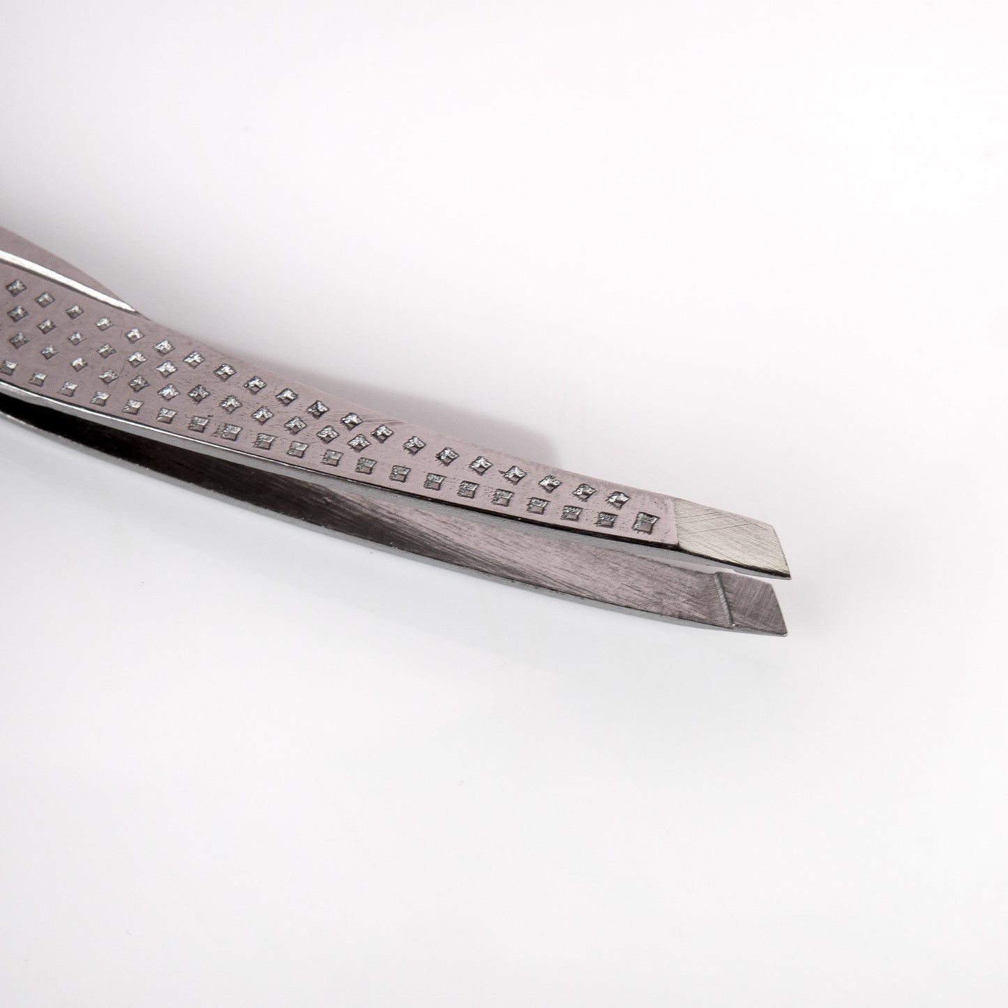 52 56 252 Brushworks Traditional Tweezer OOP (3).jpg