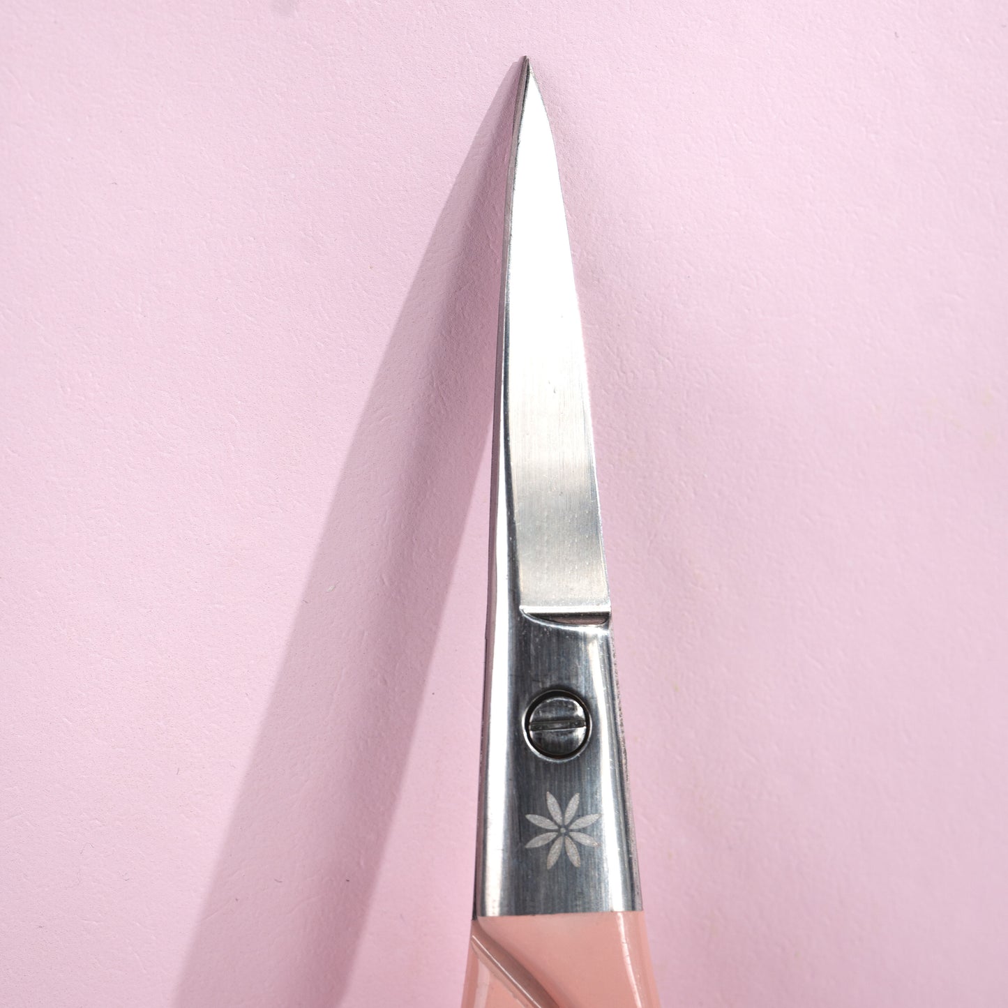 52 56 253 Brushworks Precision Manicure Scissors OOP (2).jpg