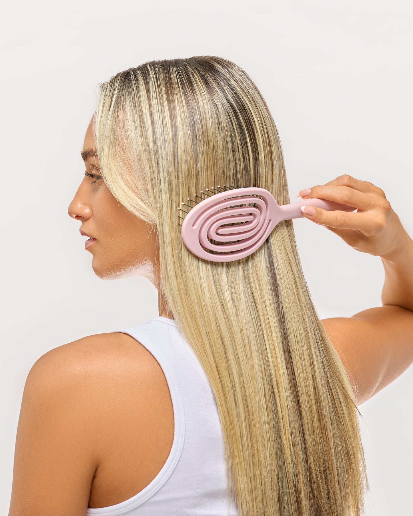 52 56 575 Brushworks Flexi Oval Detangling Hair Brush MS (2).jpg