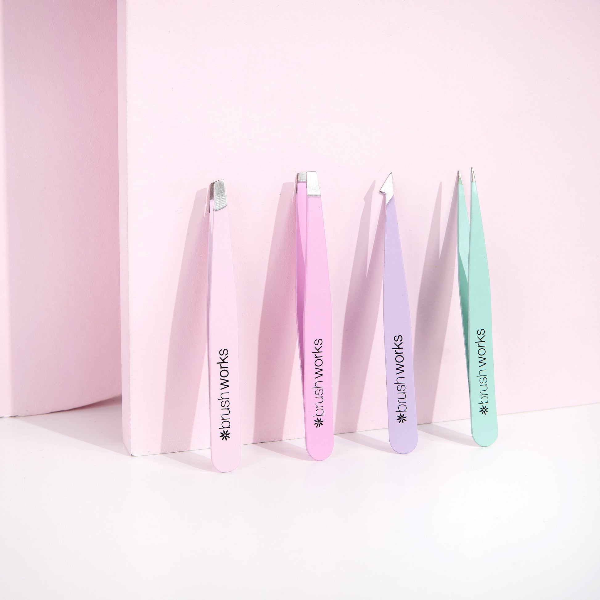 52 56 036 Brushworks Combination Tweezer Set - Pastels OOP (1).jpg