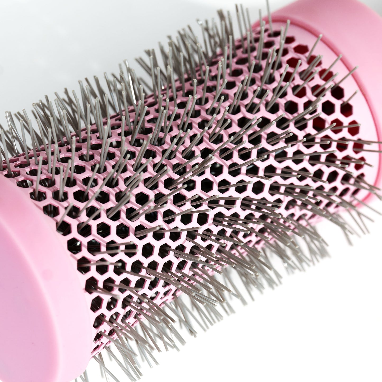 52 56 125 Brushworks Ceramic Round Brush - Large OOP (2).jpg
