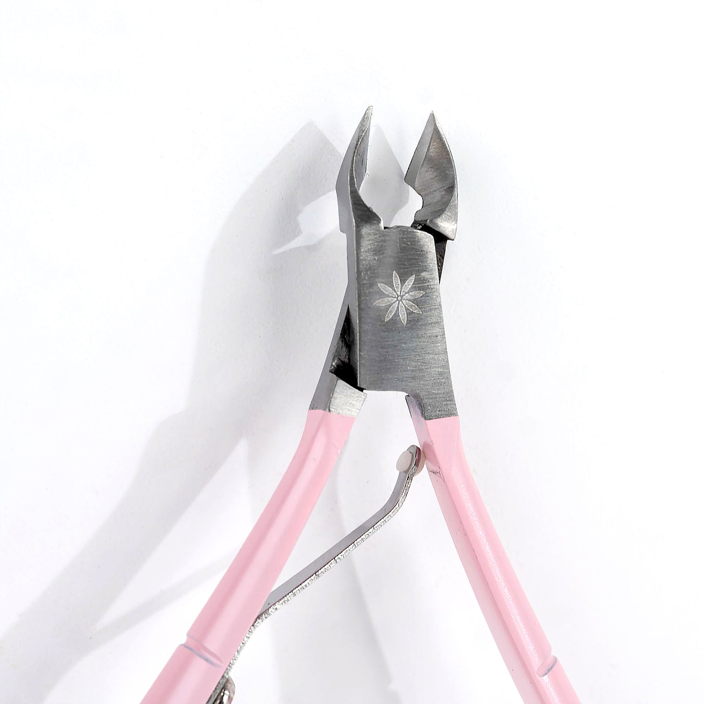 52 56 254 Brushworks Cuticle Nippers OOP (2).jpg