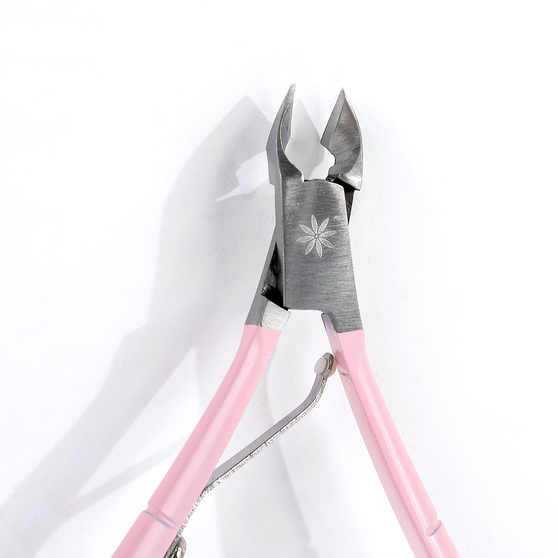 52 56 254 Brushworks Cuticle Nippers OOP (2).jpg