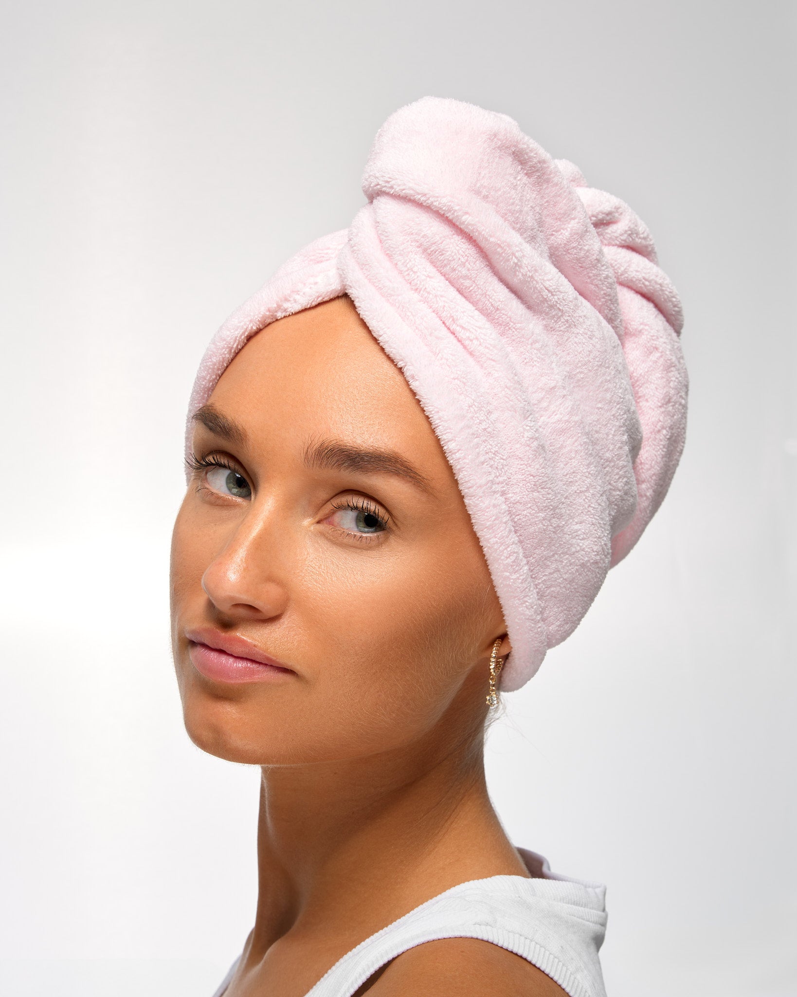 52 56 275 Brushworks Microfibre Hair Towel Wrap Duo MS (1).jpg