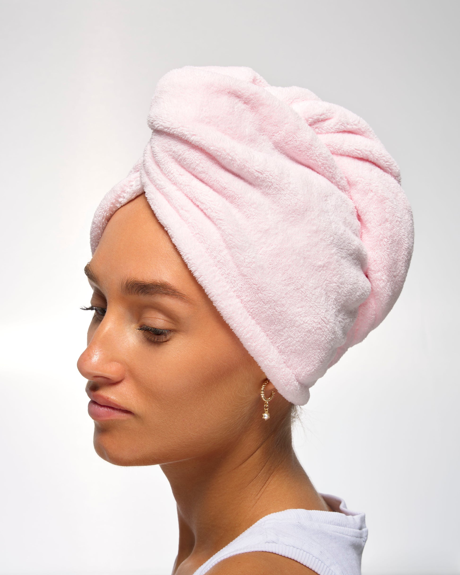 52 56 275 Brushworks Microfibre Hair Towel Wrap Duo MS (2).jpg