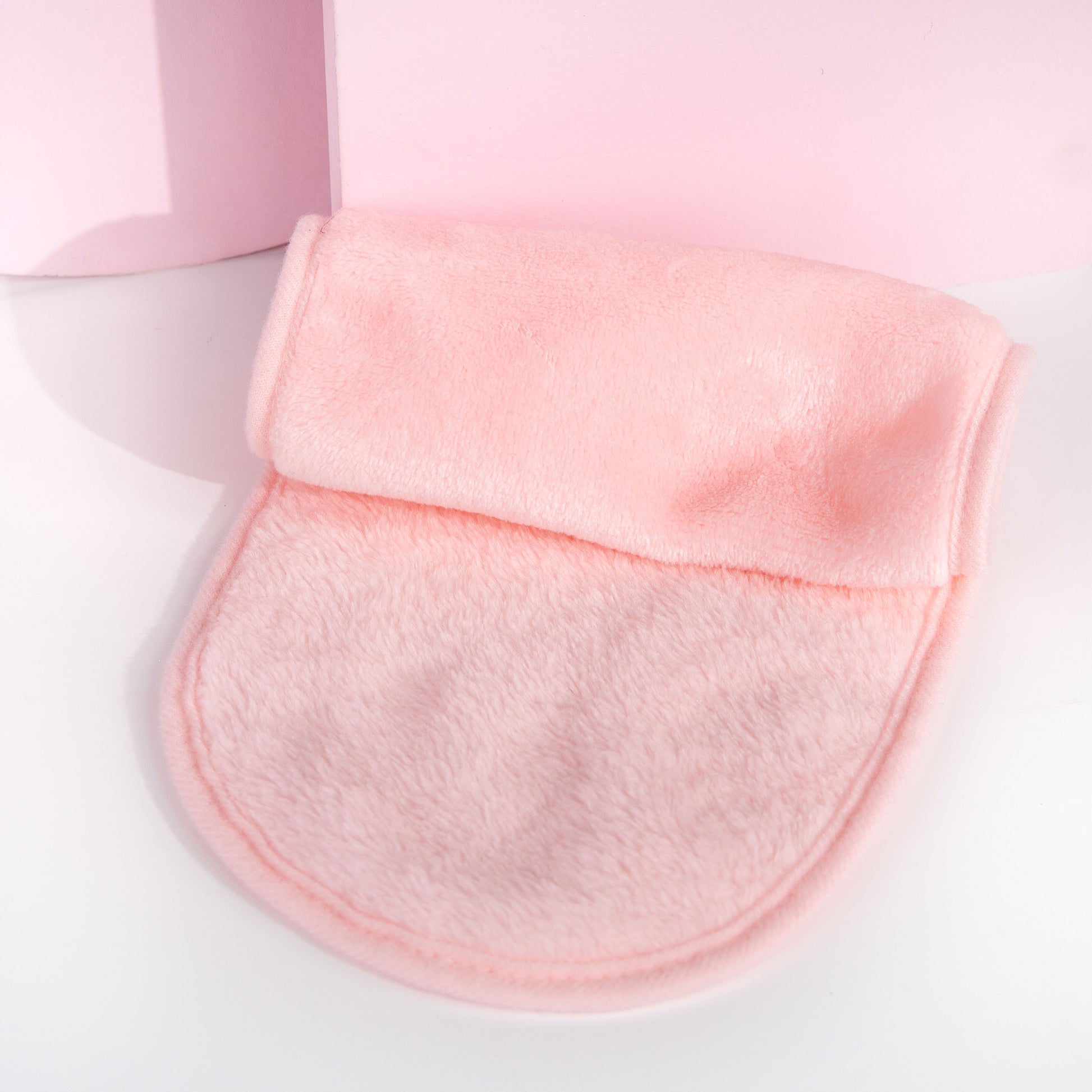 52 56 276 Brushworks Makeup Remover Cloth OOP (1).jpg