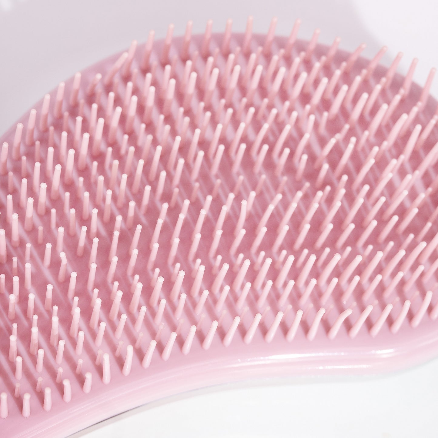 52 56 287 Brushworks Professional Detangling Hair Brush OOP (3).jpg