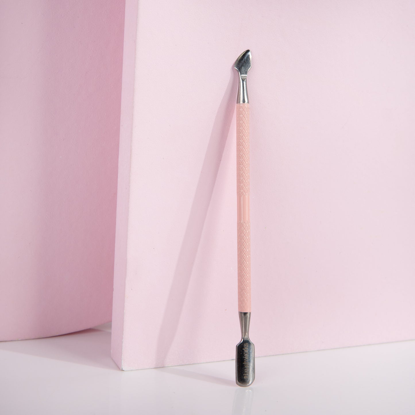 52 56 342 Brushworks Cuticle Pusher OOP (1).jpg