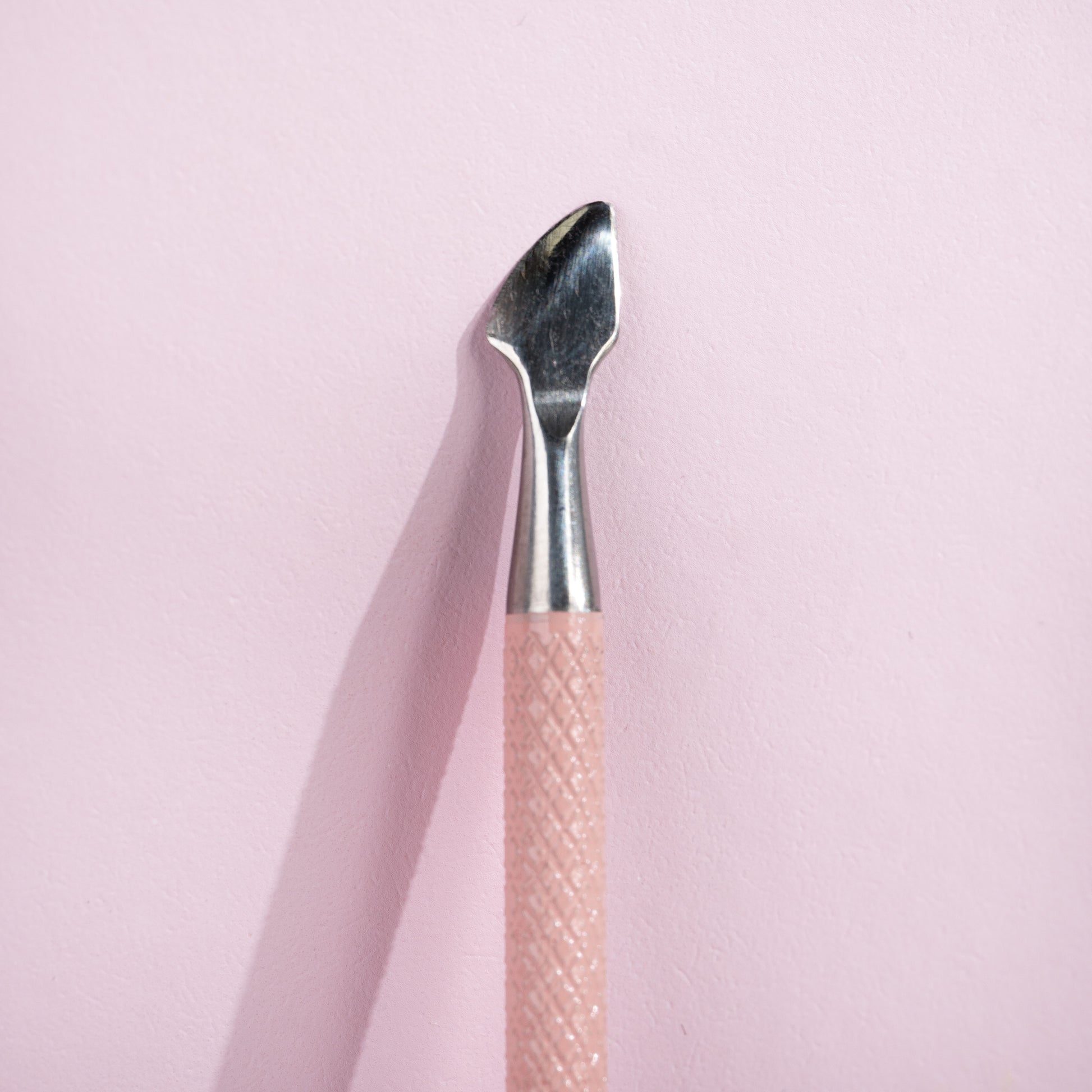52 56 342 Brushworks Cuticle Pusher OOP (2).jpg