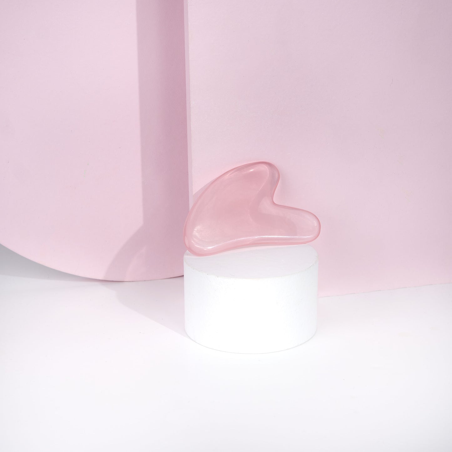 52 56 353 Brushworks Rose Resin Roller & Gua Sha OOP (2).jpg