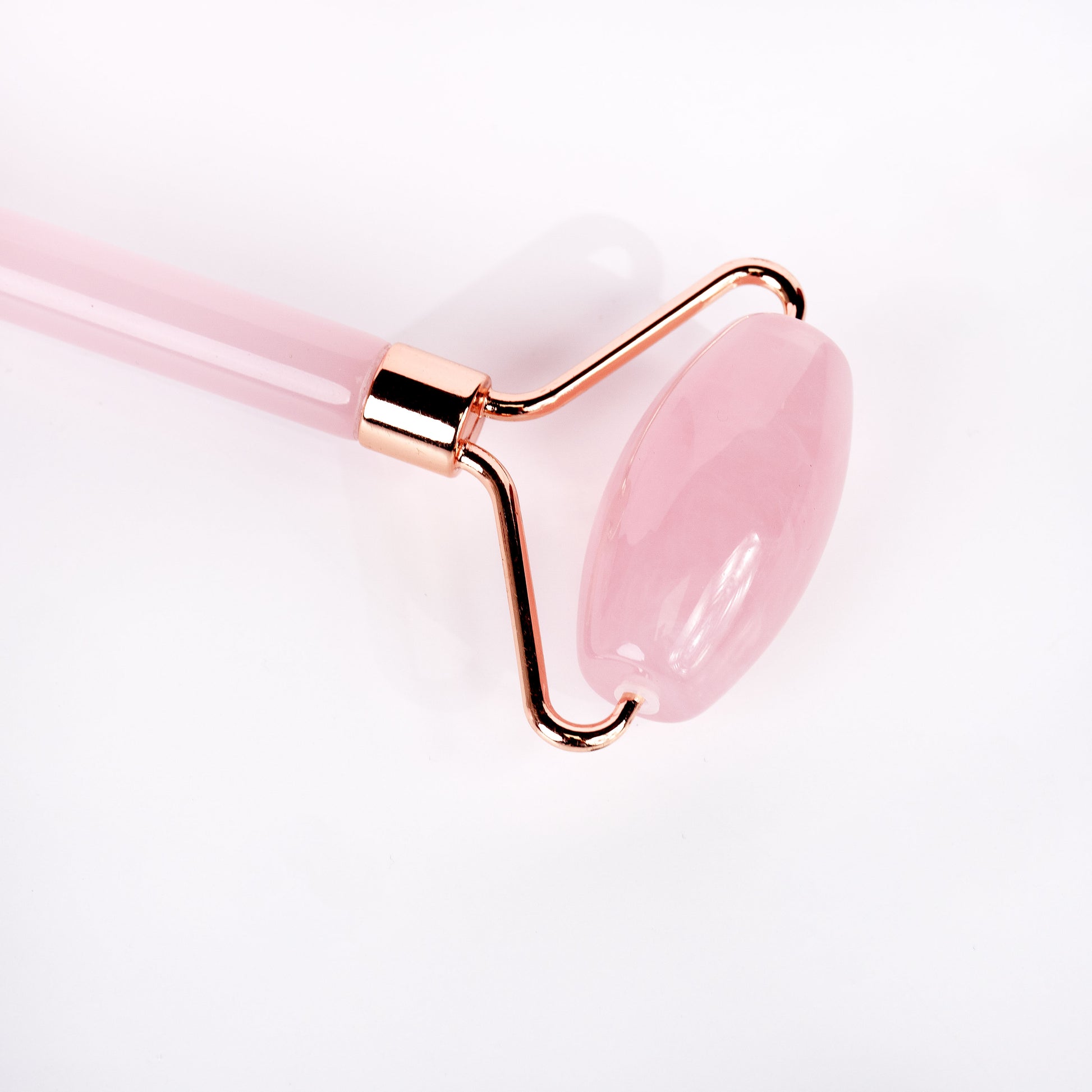 52 56 353 Brushworks Rose Resin Roller & Gua Sha OOP (4).jpg