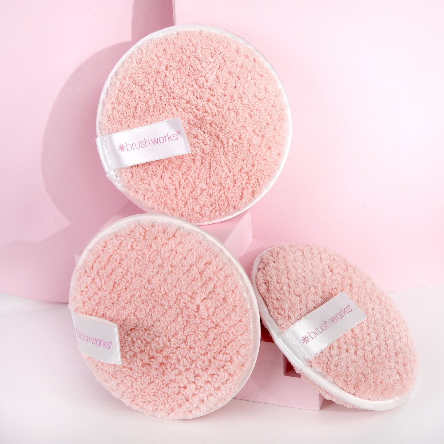 52 56 355 Brushworks Reusable Makeup Remover Pads OOP (3).jpg