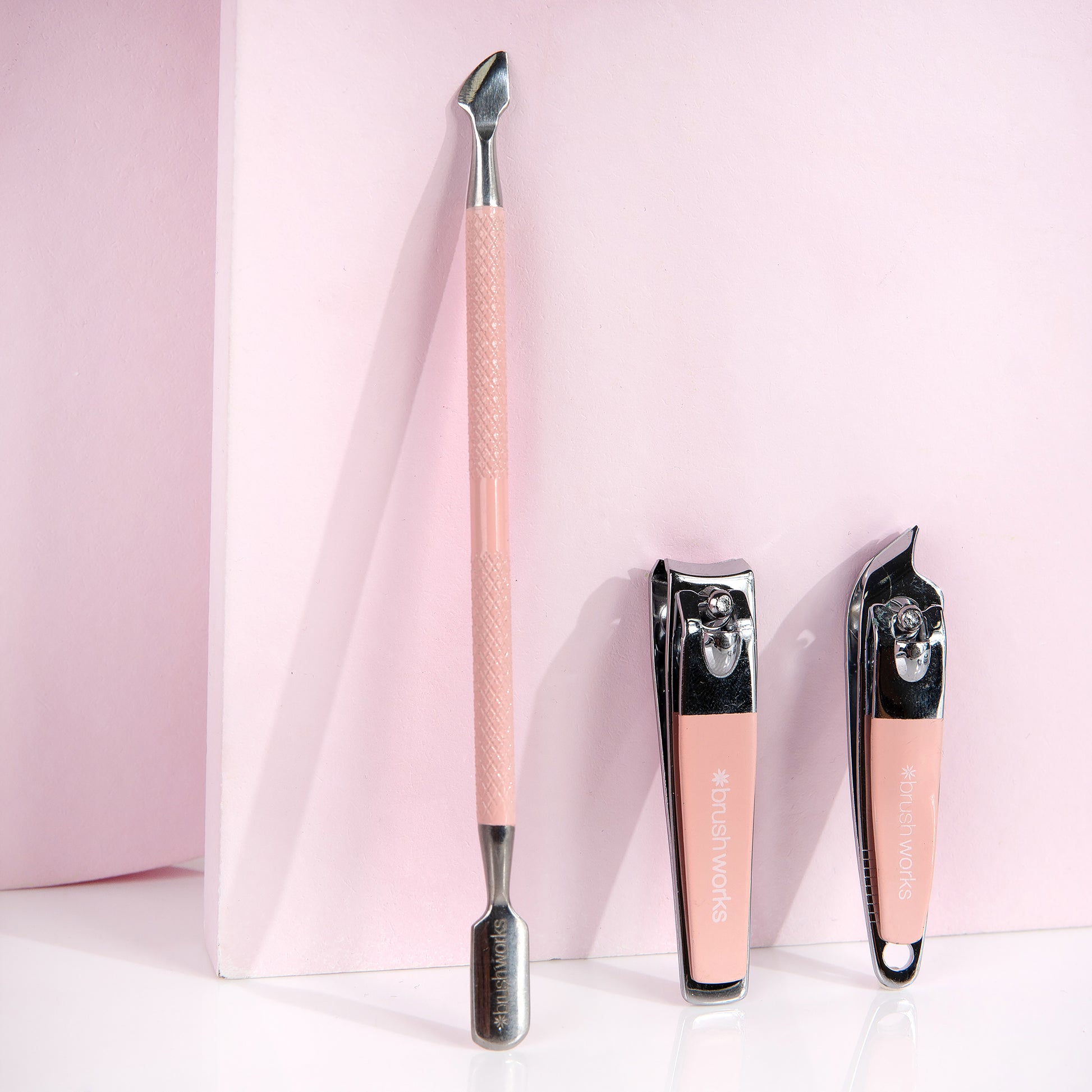 52 56 358 Brushworks Manicure Set OOP (1).jpg