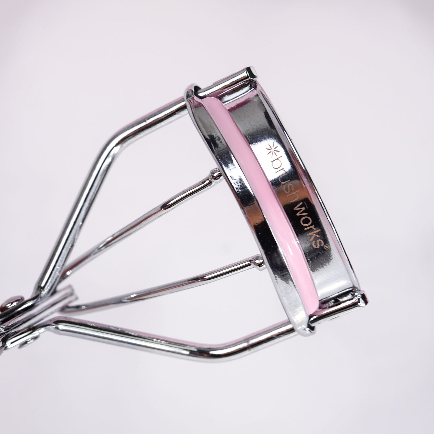 52 56 415 Brushworks Classic Lash Curler OOP (2).jpg