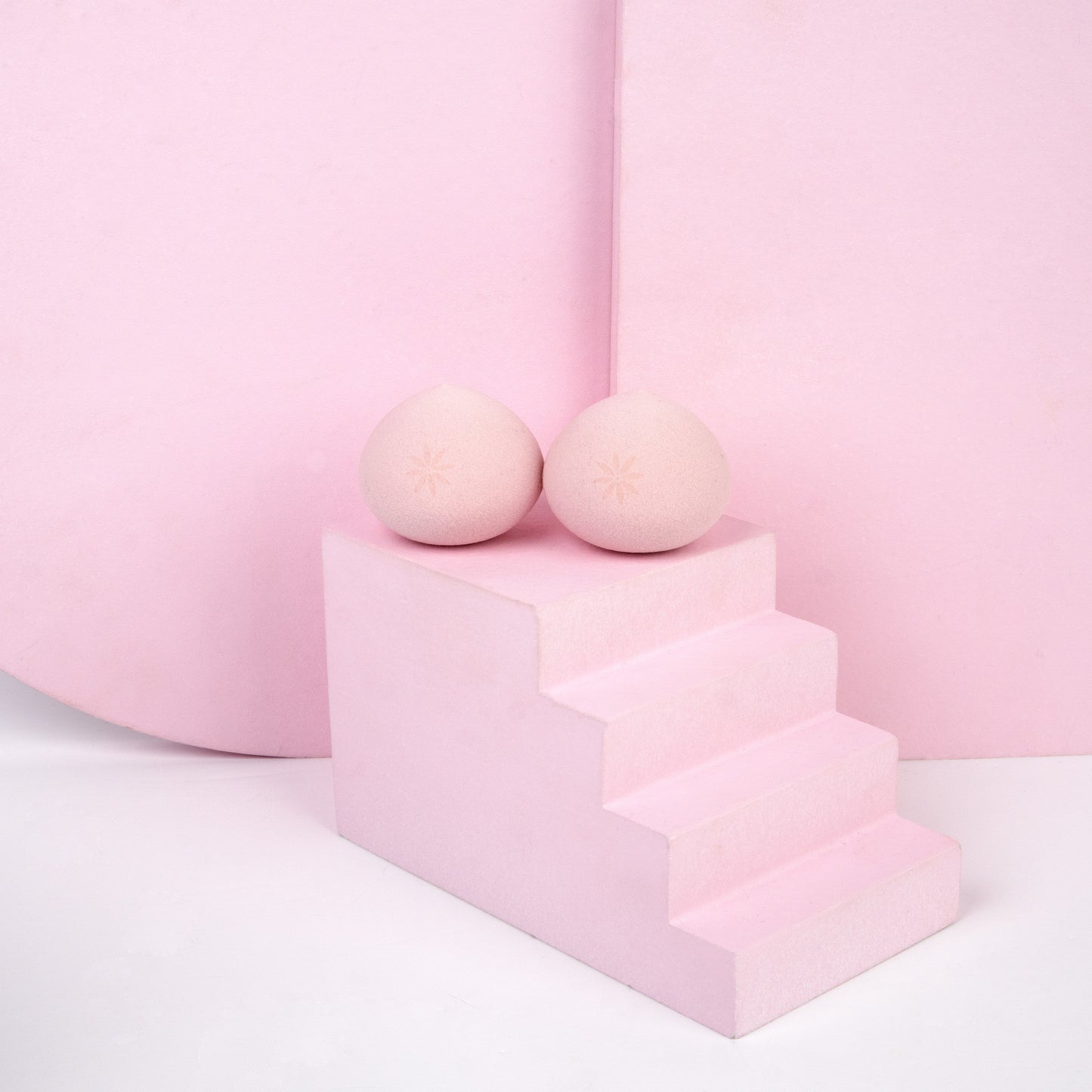 52 56 445 Brushworks Blending Drops OOP (1).jpg