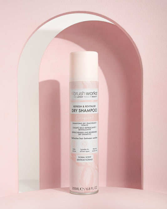 52 56 447 Brushworks Refresh & Revitalise Floral Dry Shampoo 200ml OOP (1).jpg