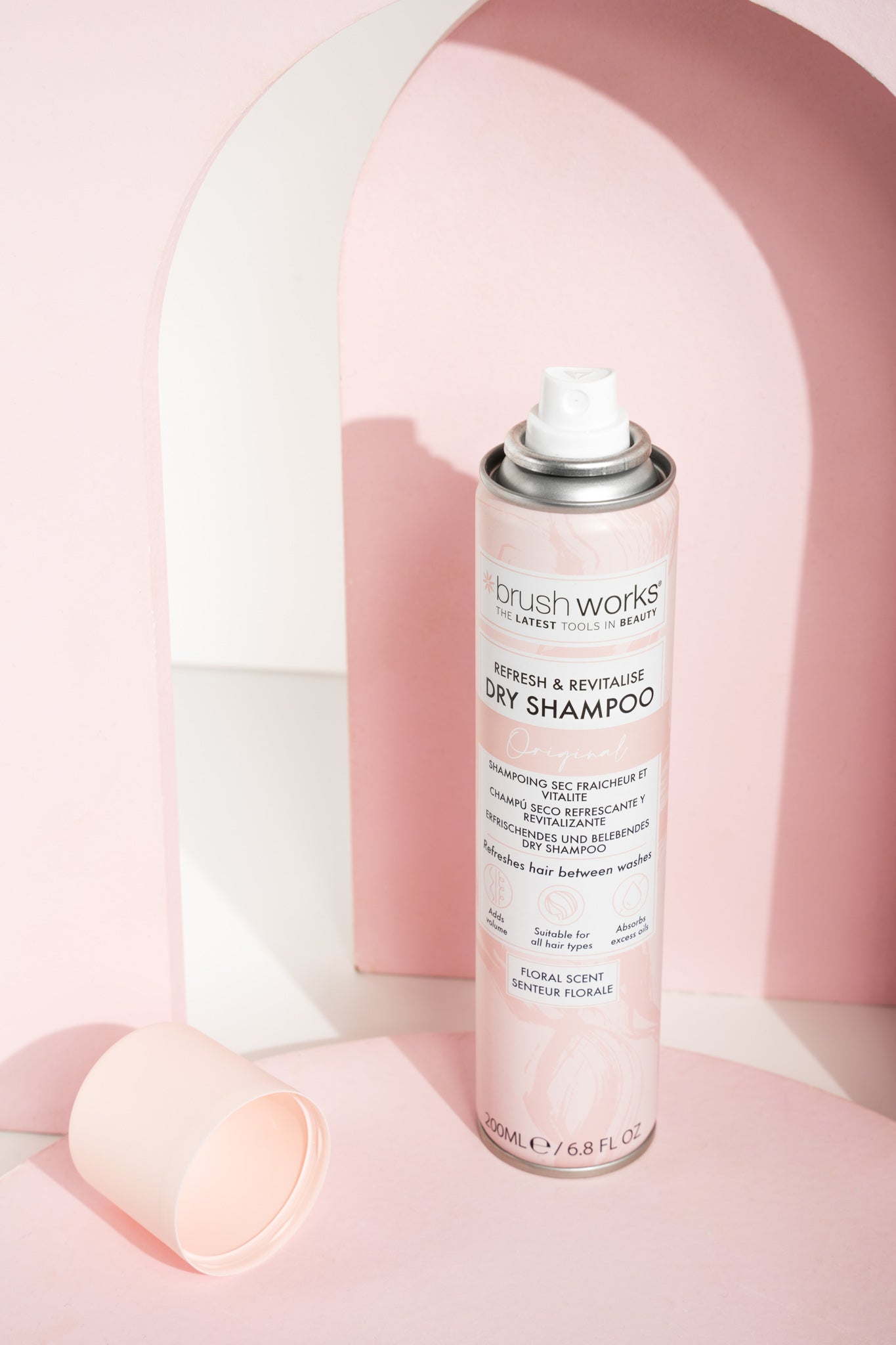 52 56 447 Brushworks Refresh & Revitalise Floral Dry Shampoo 200ml OOP (2).jpg