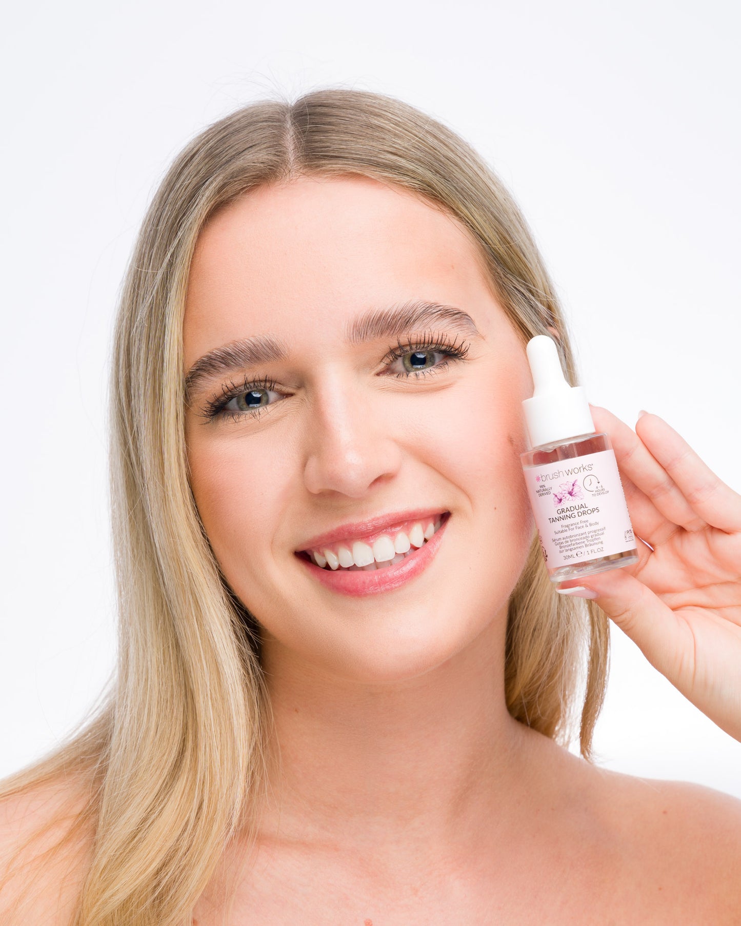 52 56 454 Brushworks Gradual Tanning Drops MS (2).jpg