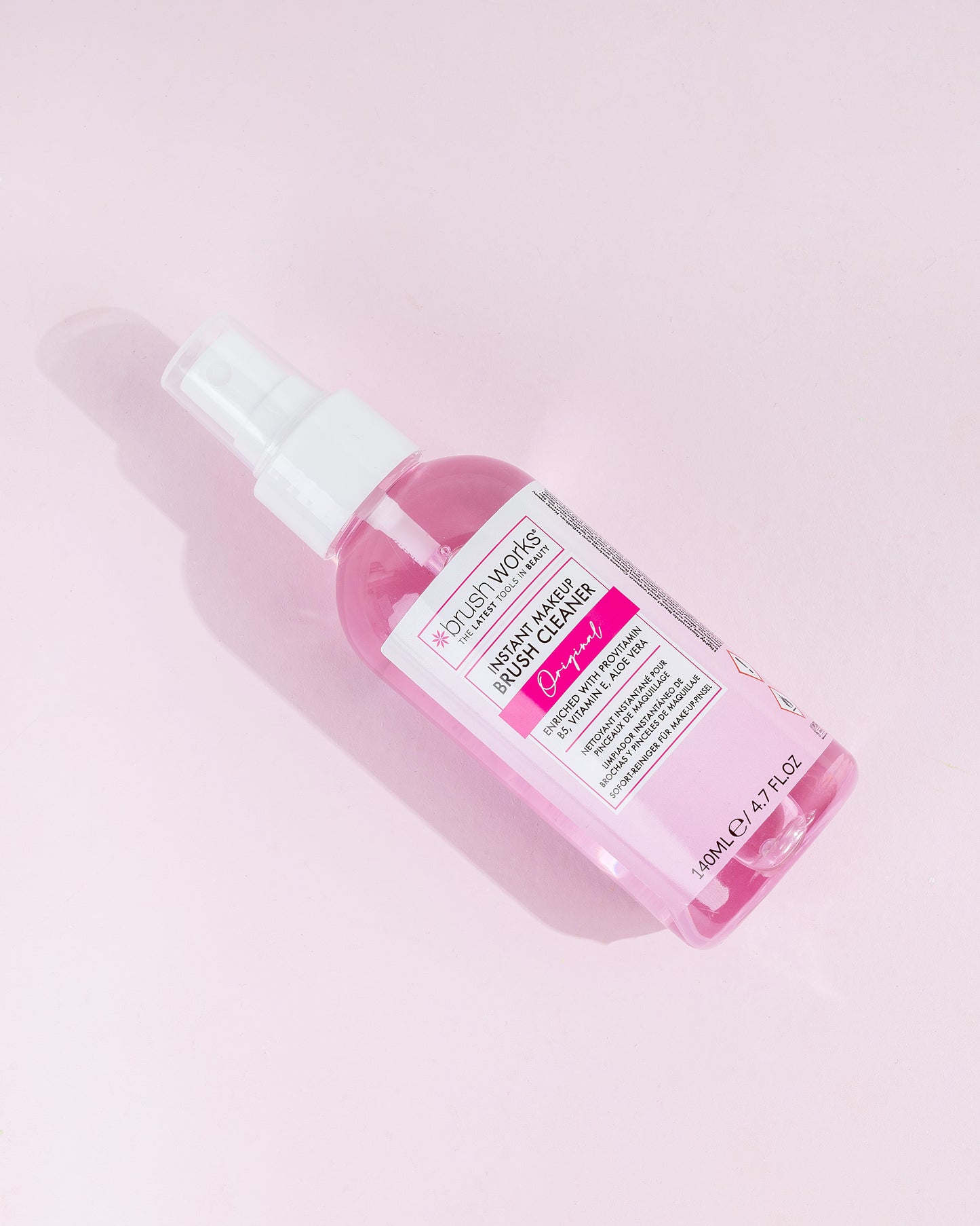 52 56 466 Brushworks Instant Makeup Brush Cleaner OOP.jpg
