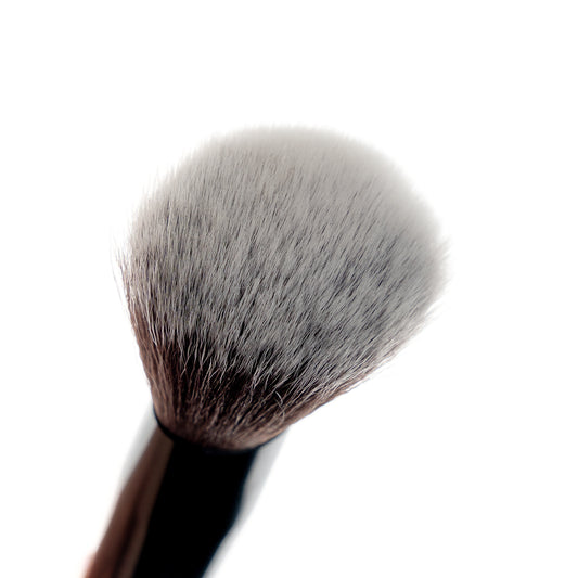 52 56 469 Brushworks No. 12 Blush Brush OOP (1).jpg