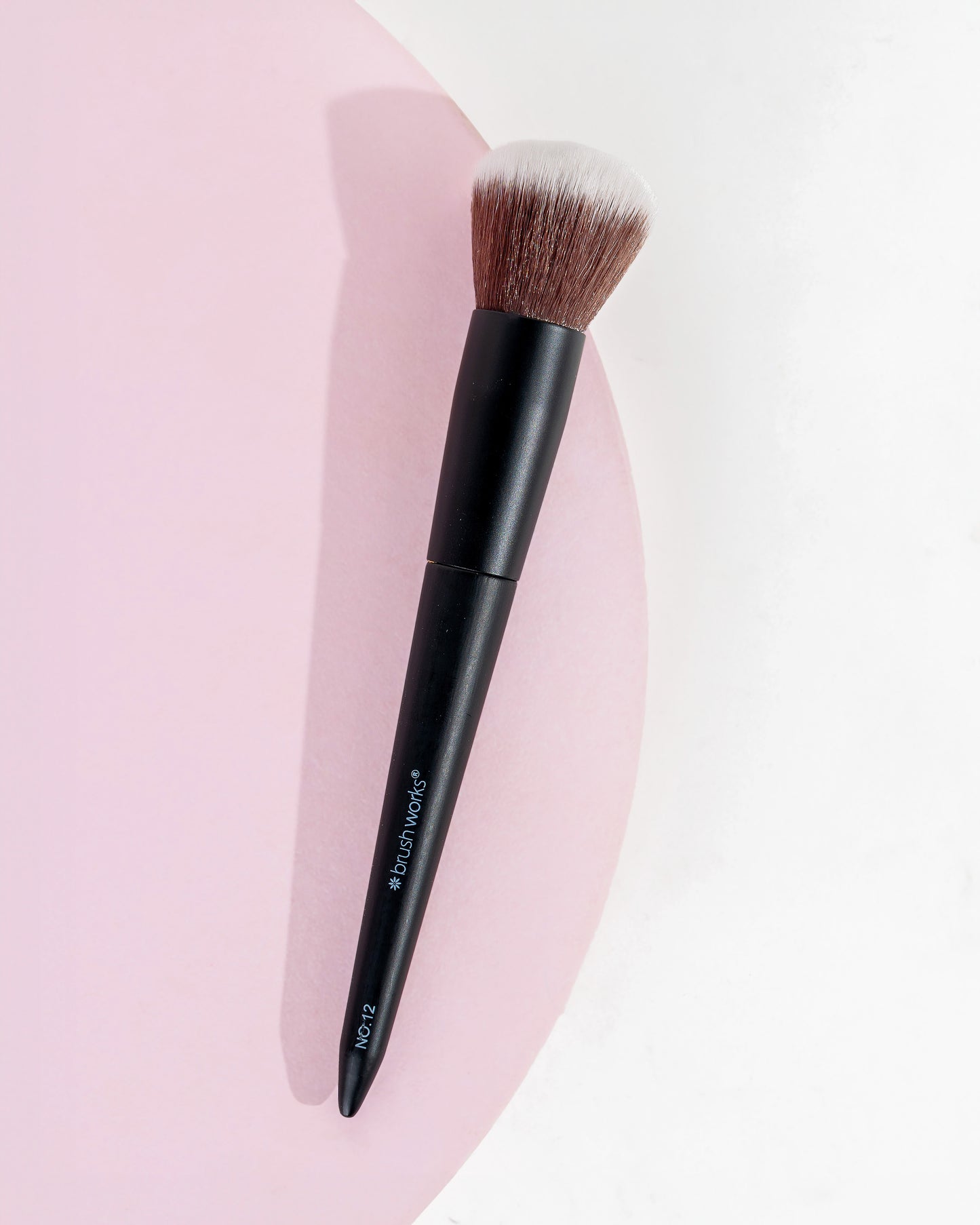52 56 469 Brushworks No. 12 Blush Brush OOP (2).jpg