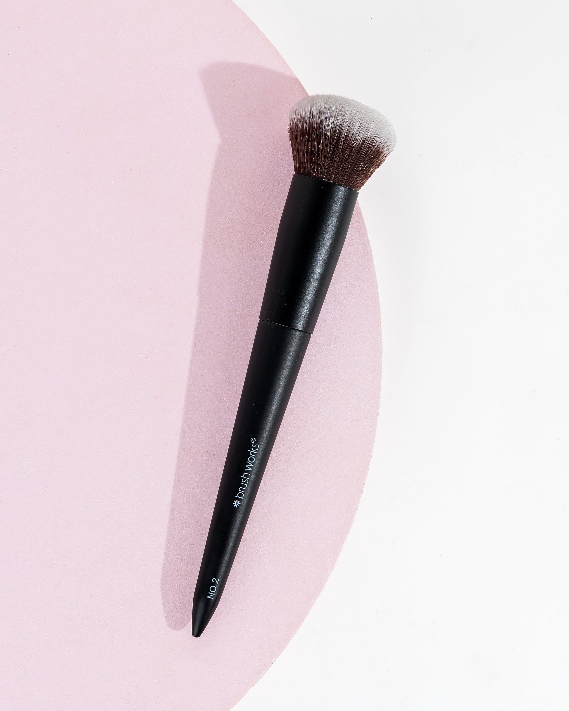 52 56 472 Brushworks No. 2 Buffing Foundation Brush OOP (2).jpg