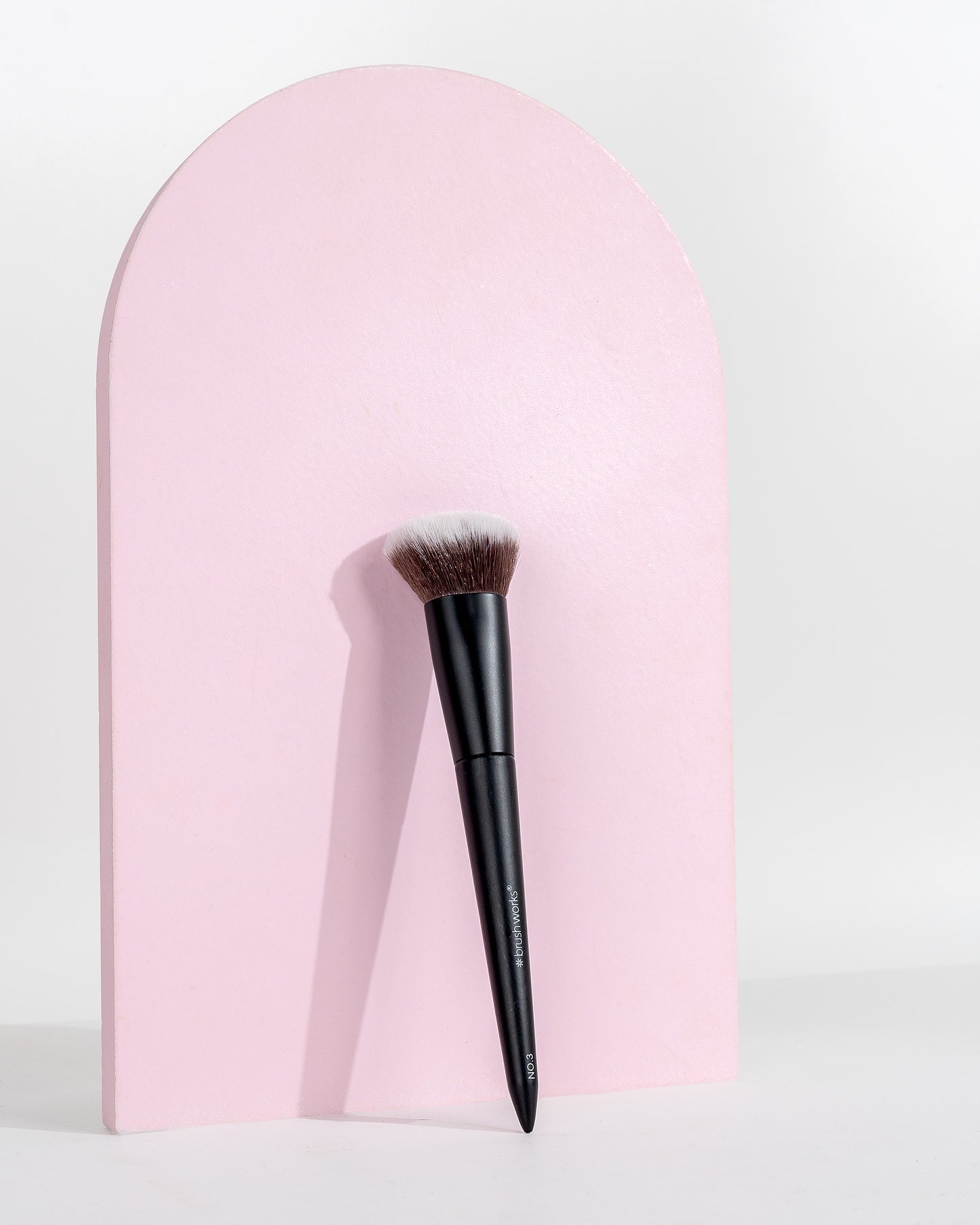 52 56 475 Brushworks No. 3 Multi-Tasking Brush OOP (3).jpg