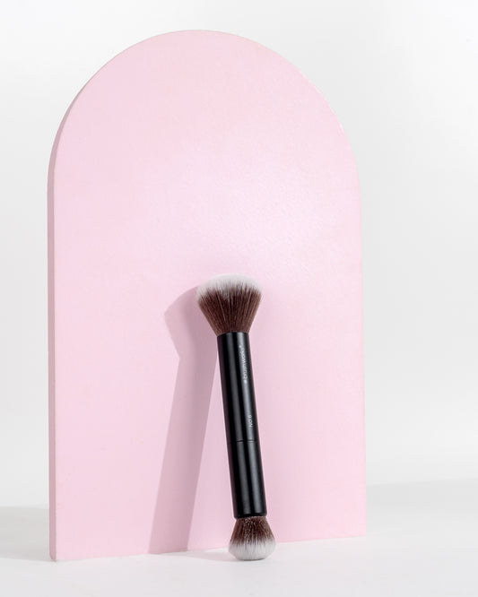 52 56 477 Brushworks No. 6 Double Ended Powder and Buff Brush OOP (3).jpg