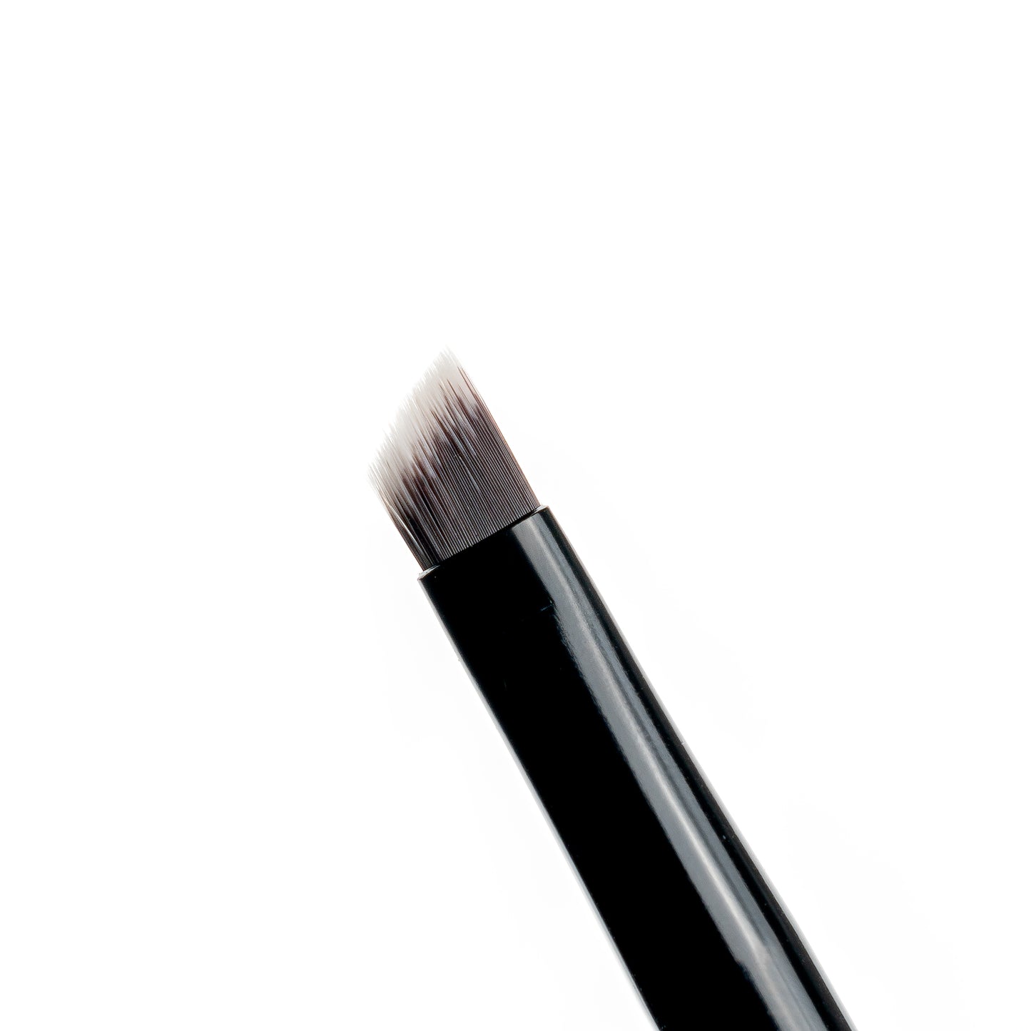 52 56 482 Brushworks No. 21 Precise Brow Brush OOP (1).jpg