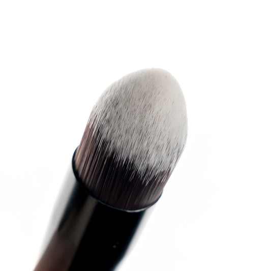 52 56 493 Brushworks No. 4 Tapered Precision Buffing Brush OOP (1).jpg