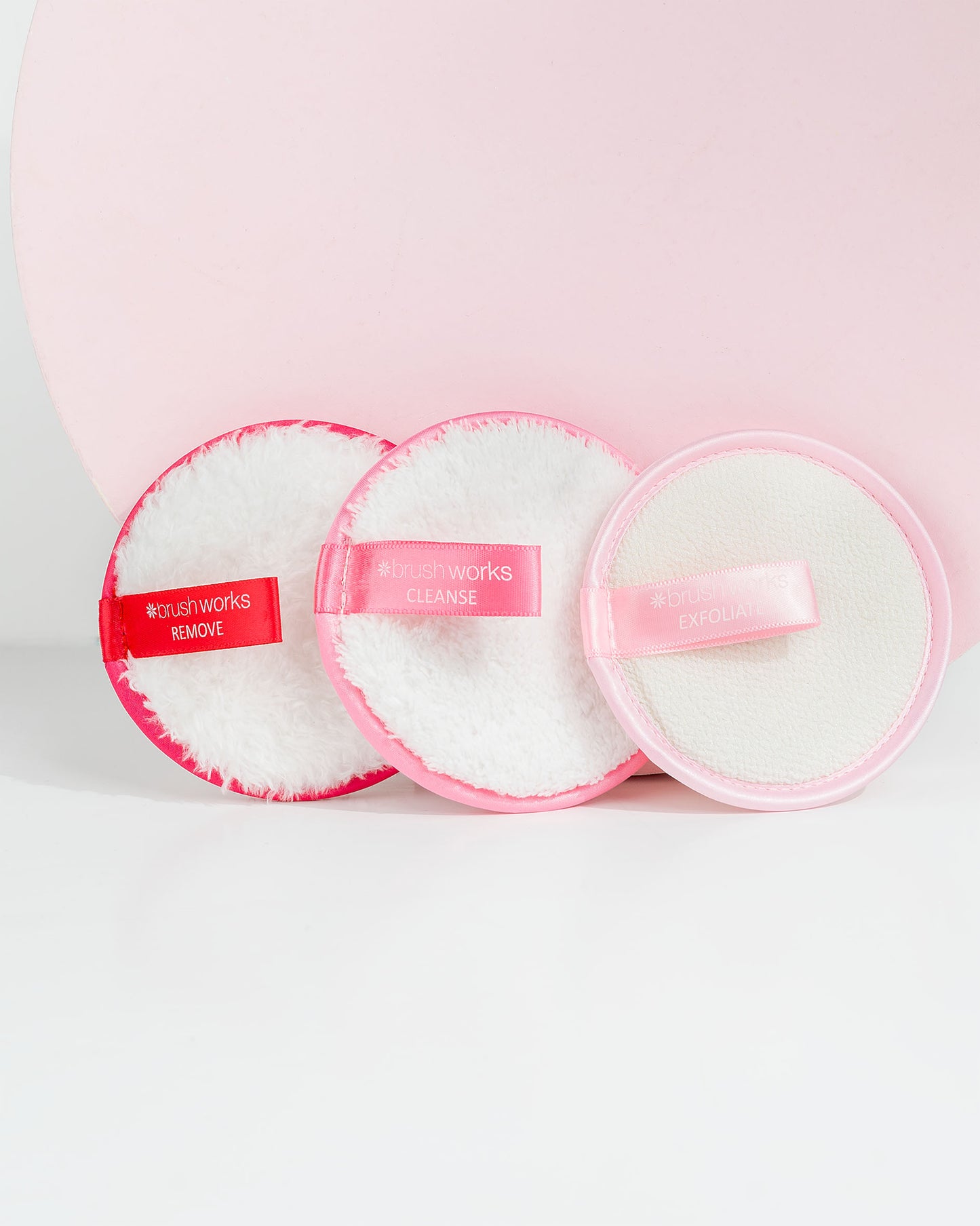 52 56 513 Brushworks Cleanse & Refresh Face Pads OOP(2).jpg