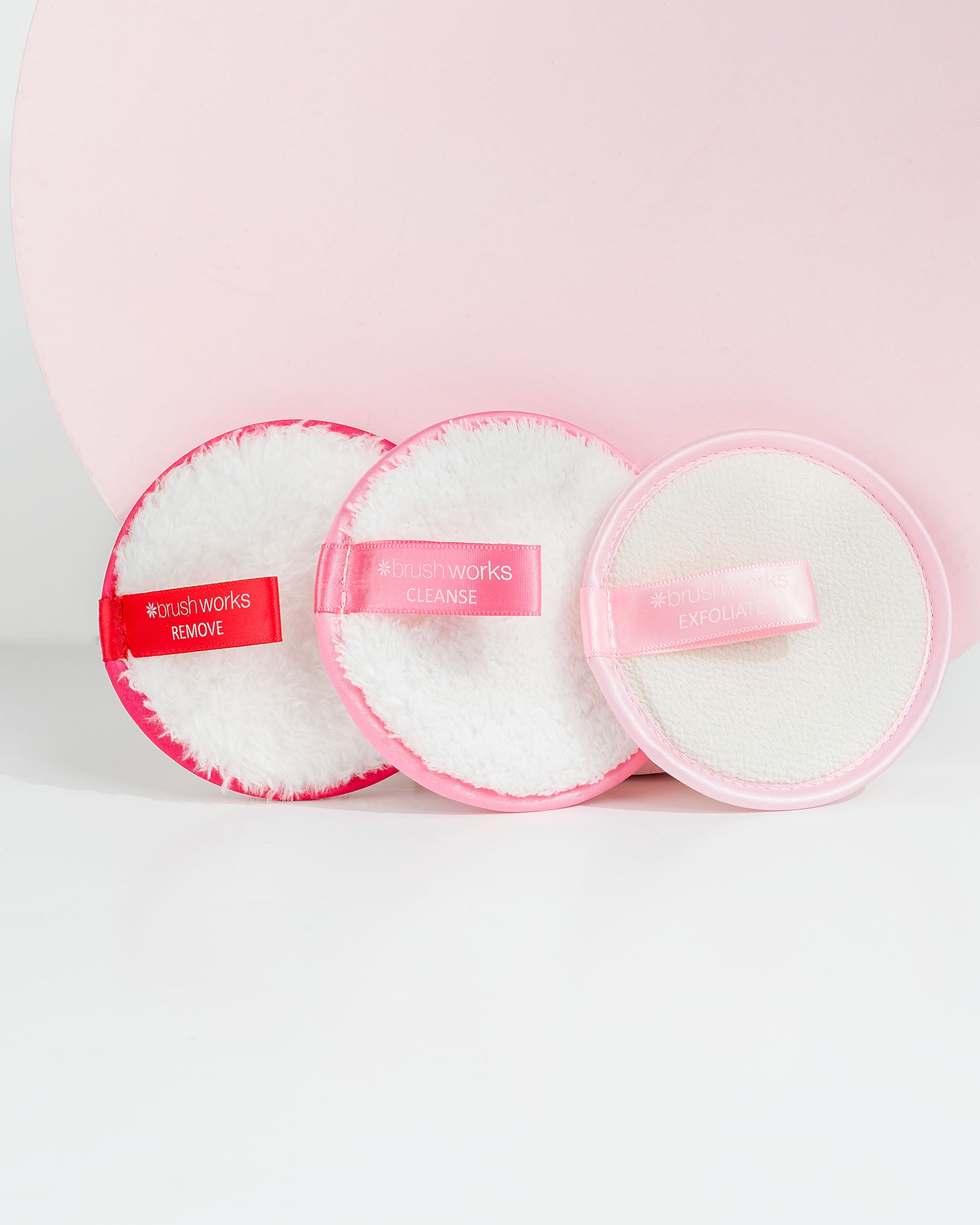 52 56 513 Brushworks Cleanse & Refresh Face Pads OOP(2).jpg