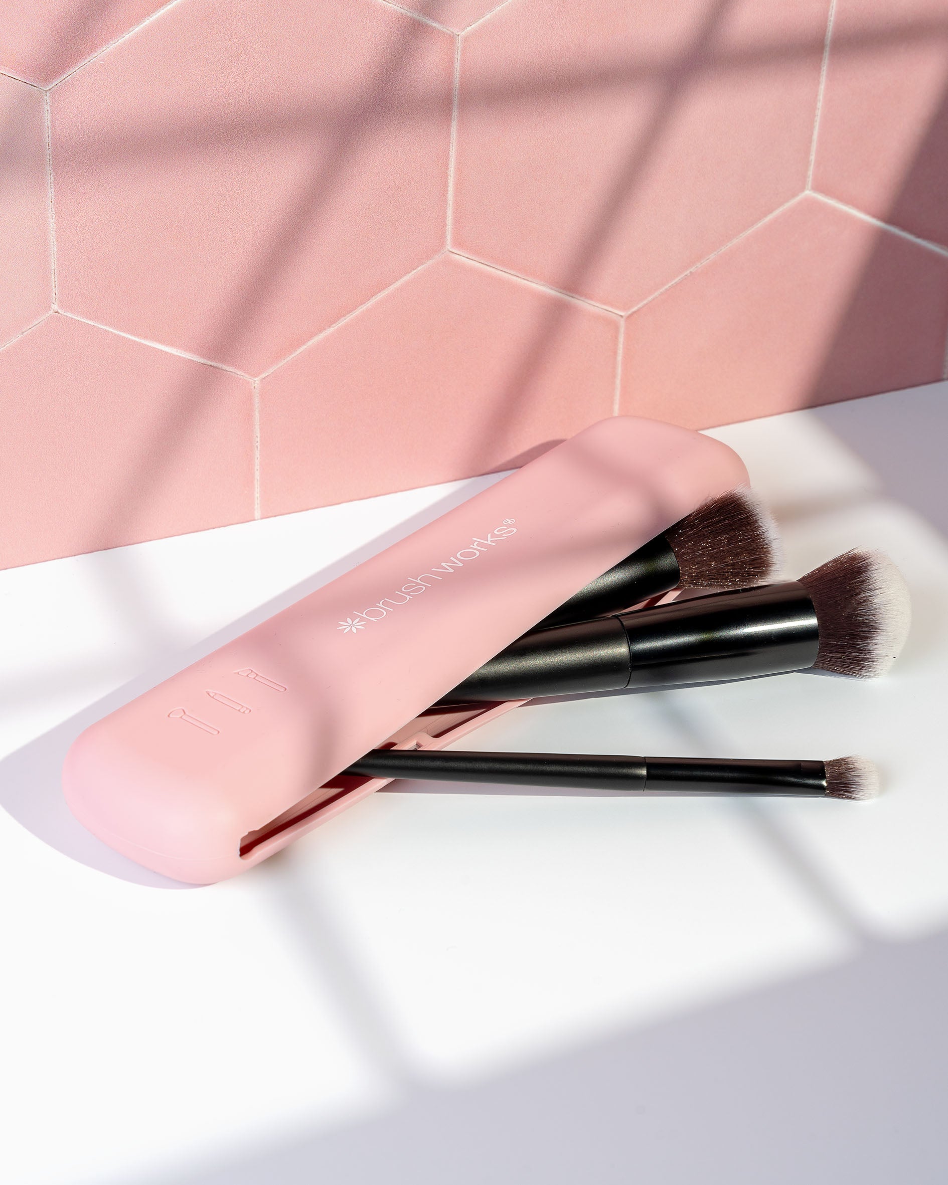 52 56 523 Brushworks Silicone Makeup Brush Shield OOP (5).jpg