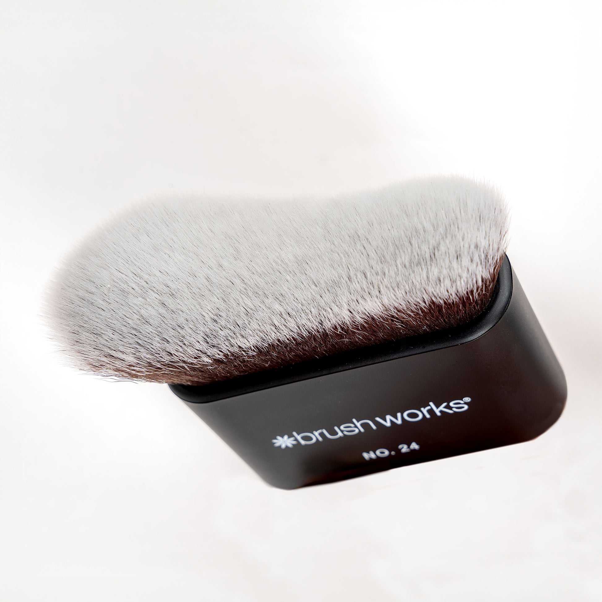 52 56 525 Brushworks No. 24 Blending Face & Body Brush OOP (3).jpg