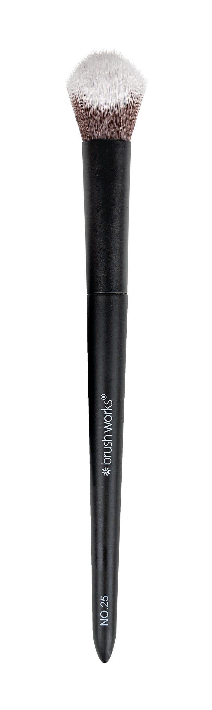 52 56 526 Brushworks No. 25 Brightening Concealer Brush OOP.jpg