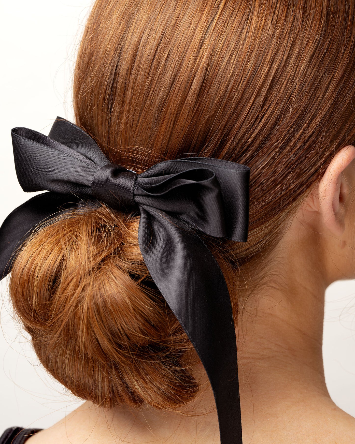 52 56 528 Brushworks Satin Hair Bow Duo – Black & White MS (2).jpg