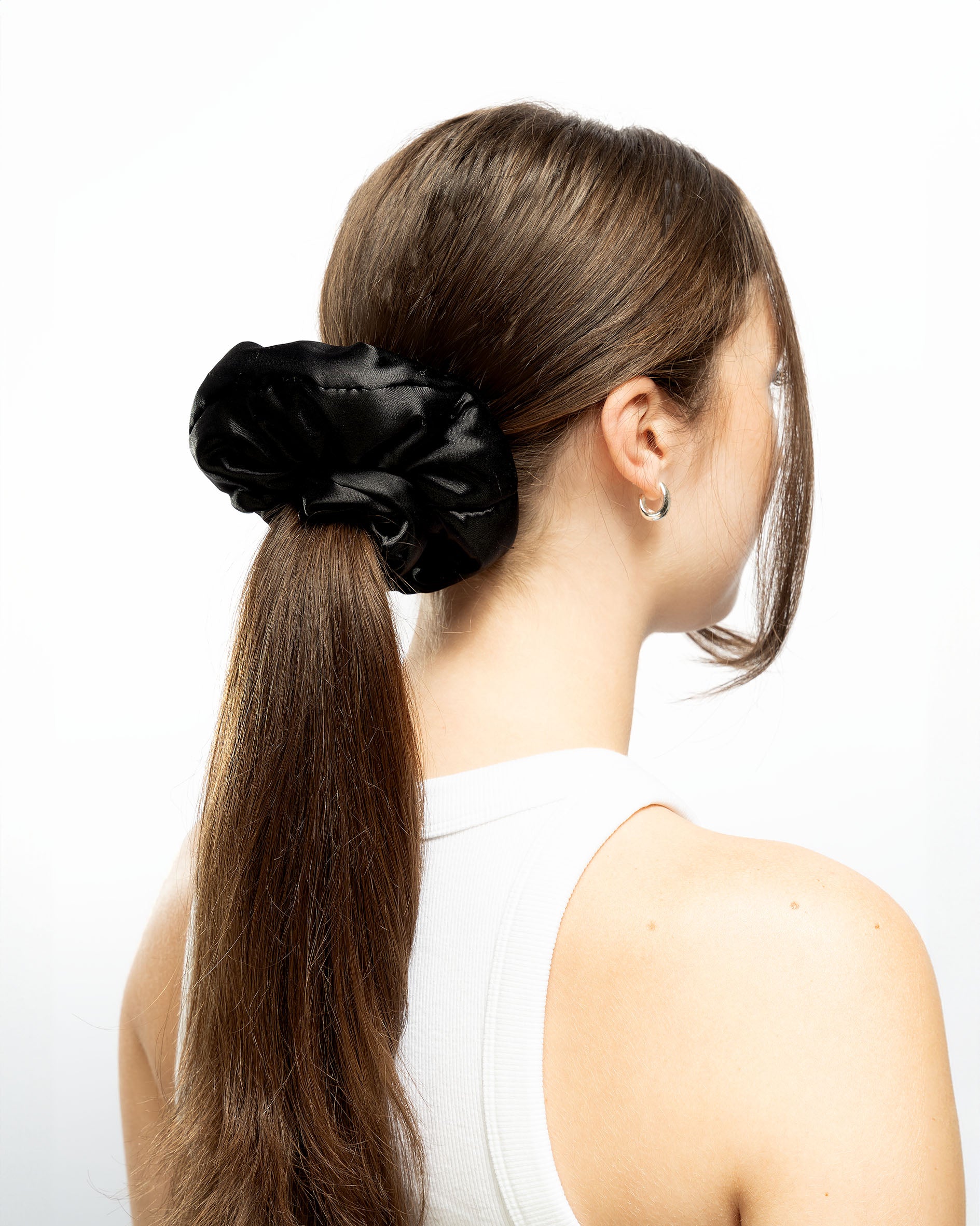 52 56 533 Brushworks Large Classic Cloud Scrunchies - 3 Pack MS (2).jpg