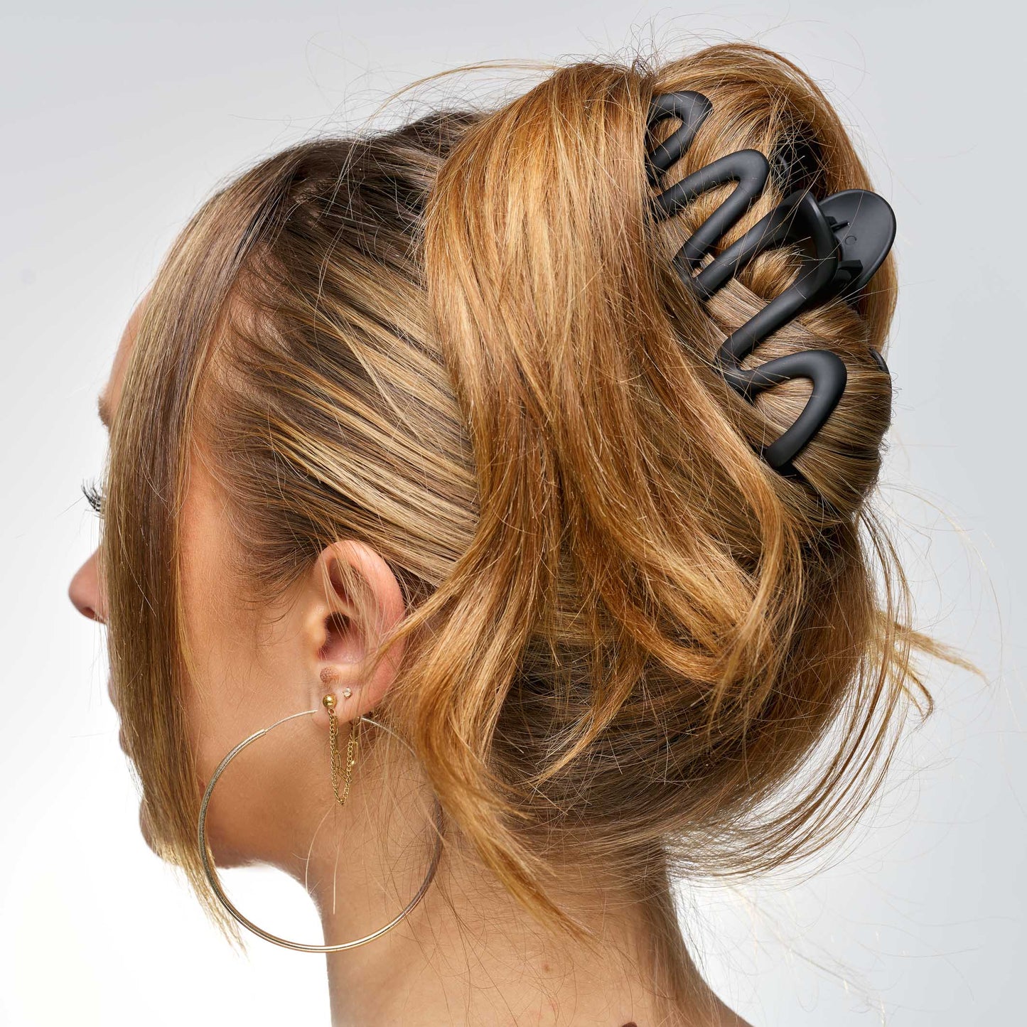 52 56 537 Brushworks Wave Claw Clips MS (5).jpg