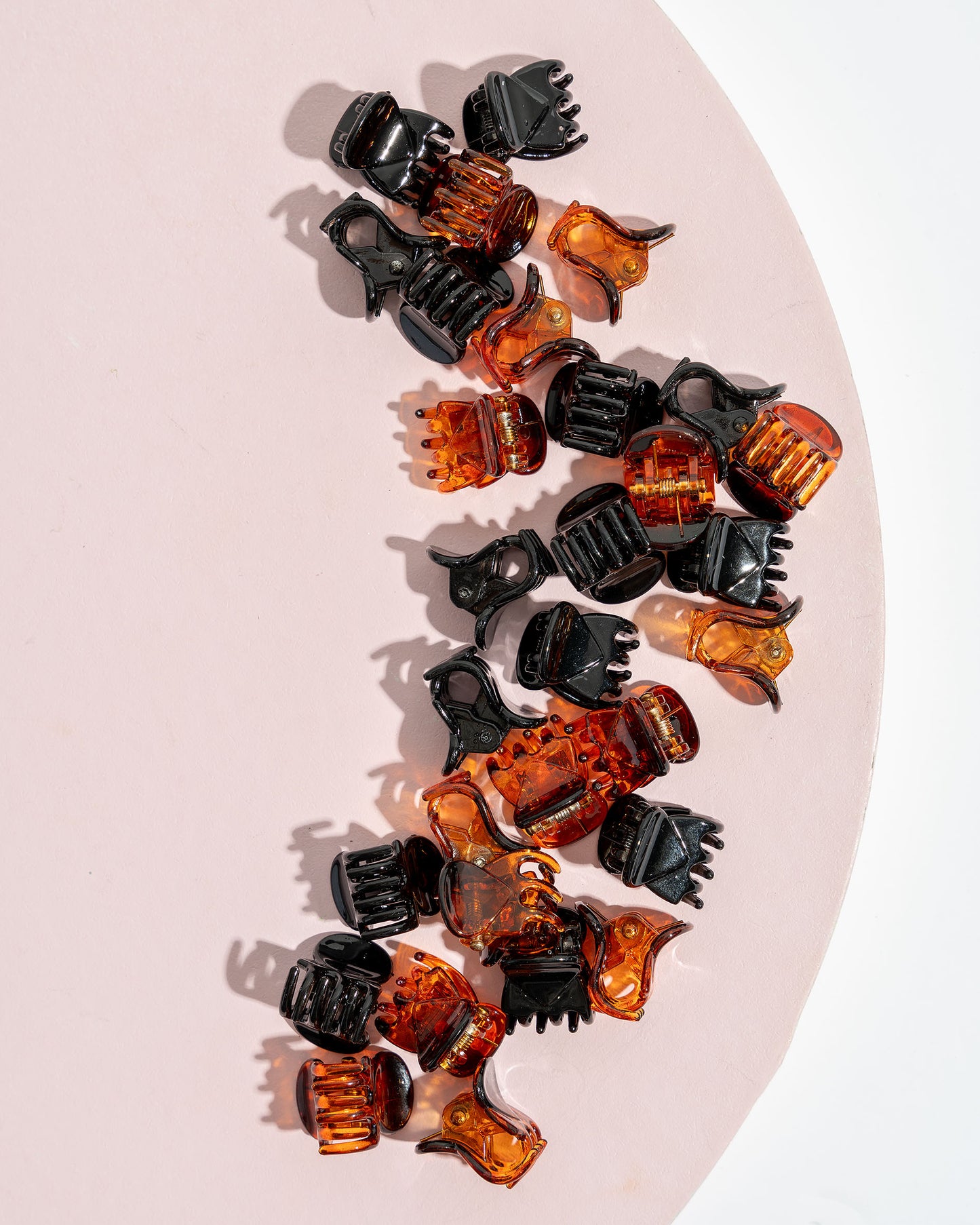 52 56 541 Brushworks Mini Claw Clips - 20 Pack OOP(1).jpg