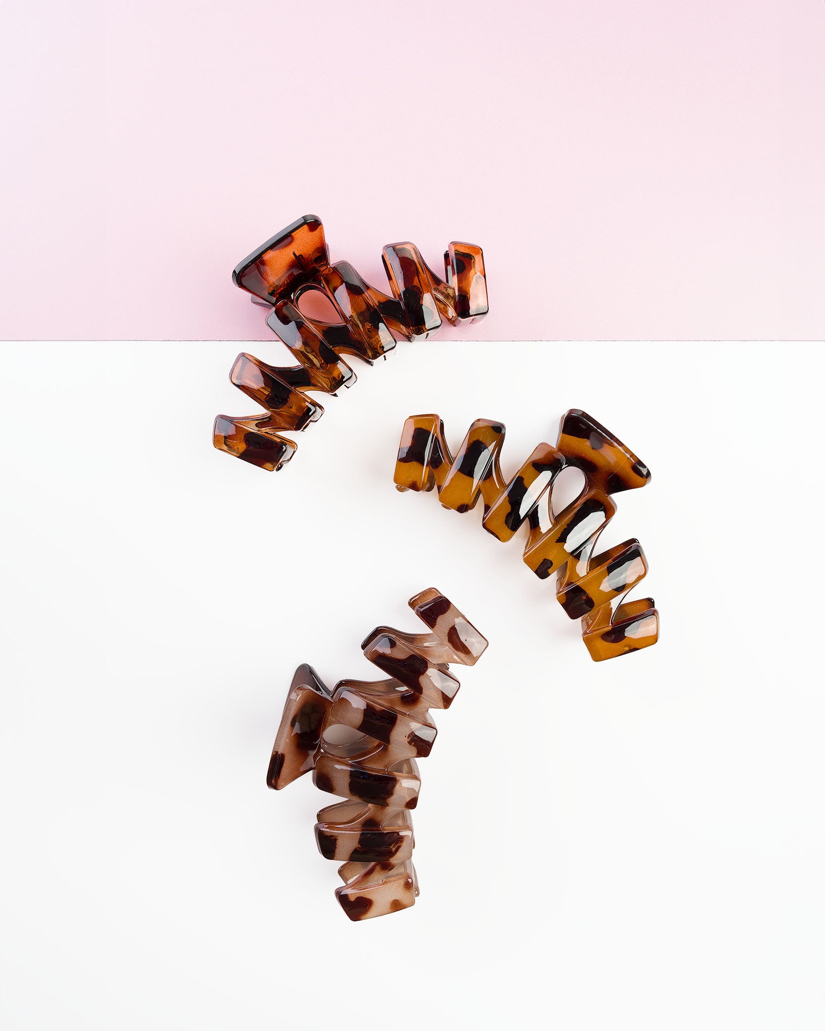 52 56 549 Brushworks Tortoiseshell Claw Clips - 3 Pack OOP (1).jpg