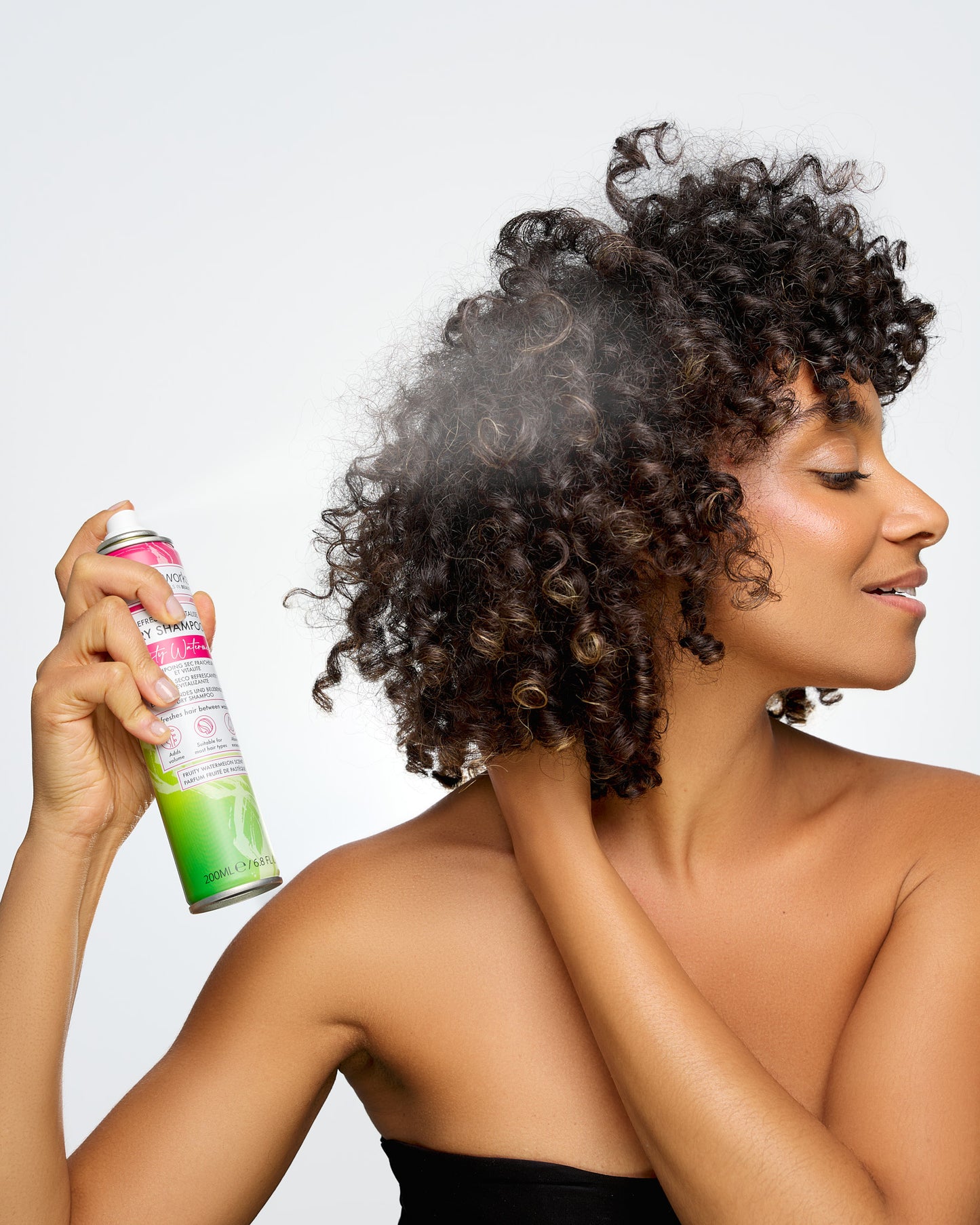52 56 551 Brushworks Refresh & Revitalise Fruity Watermelon Dry Shampoo MS (2).jpg