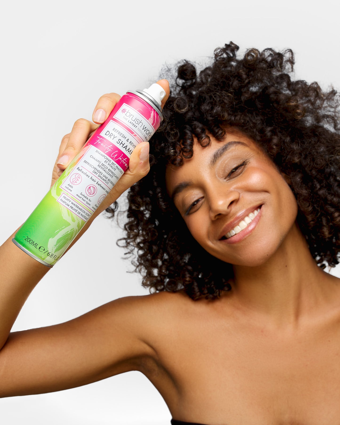 52 56 551 Brushworks Refresh & Revitalise Fruity Watermelon Dry Shampoo MS (4).jpg