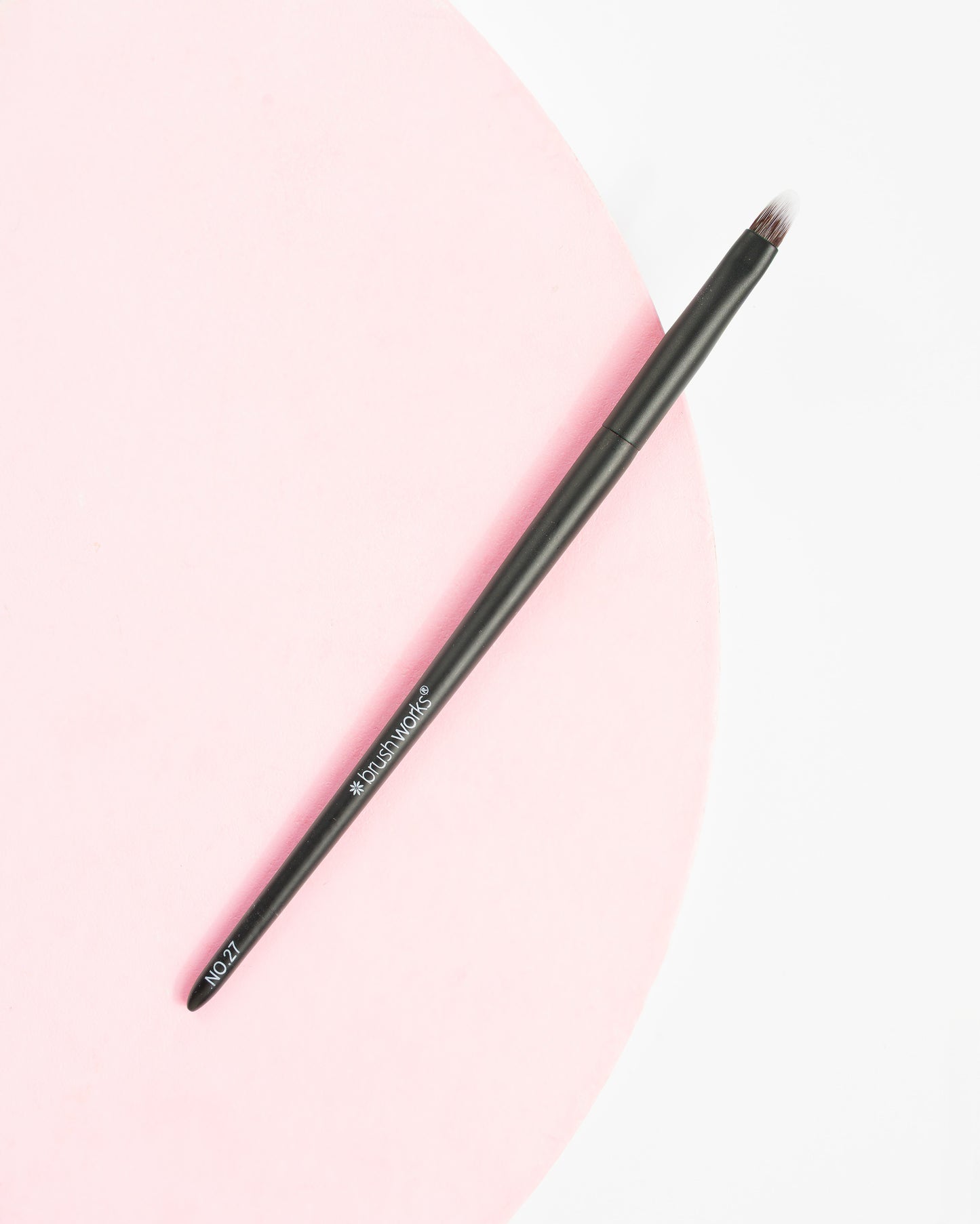 52 56 559 Brushworks No. 27 Precise Lip Brush OOP (3).jpg