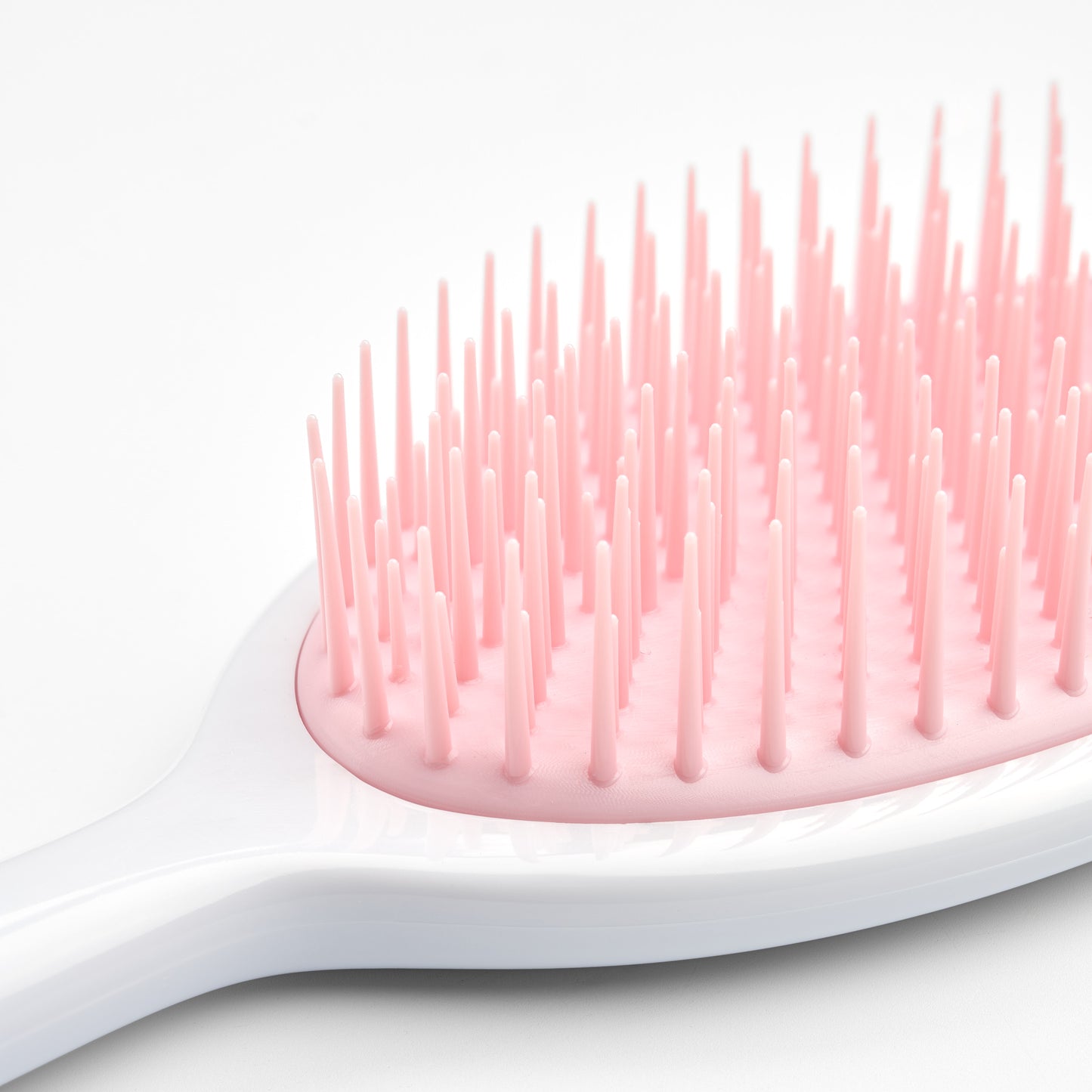 52 56 567 Brushworks Wet Detangling Hair Brush OOP (1).jpg