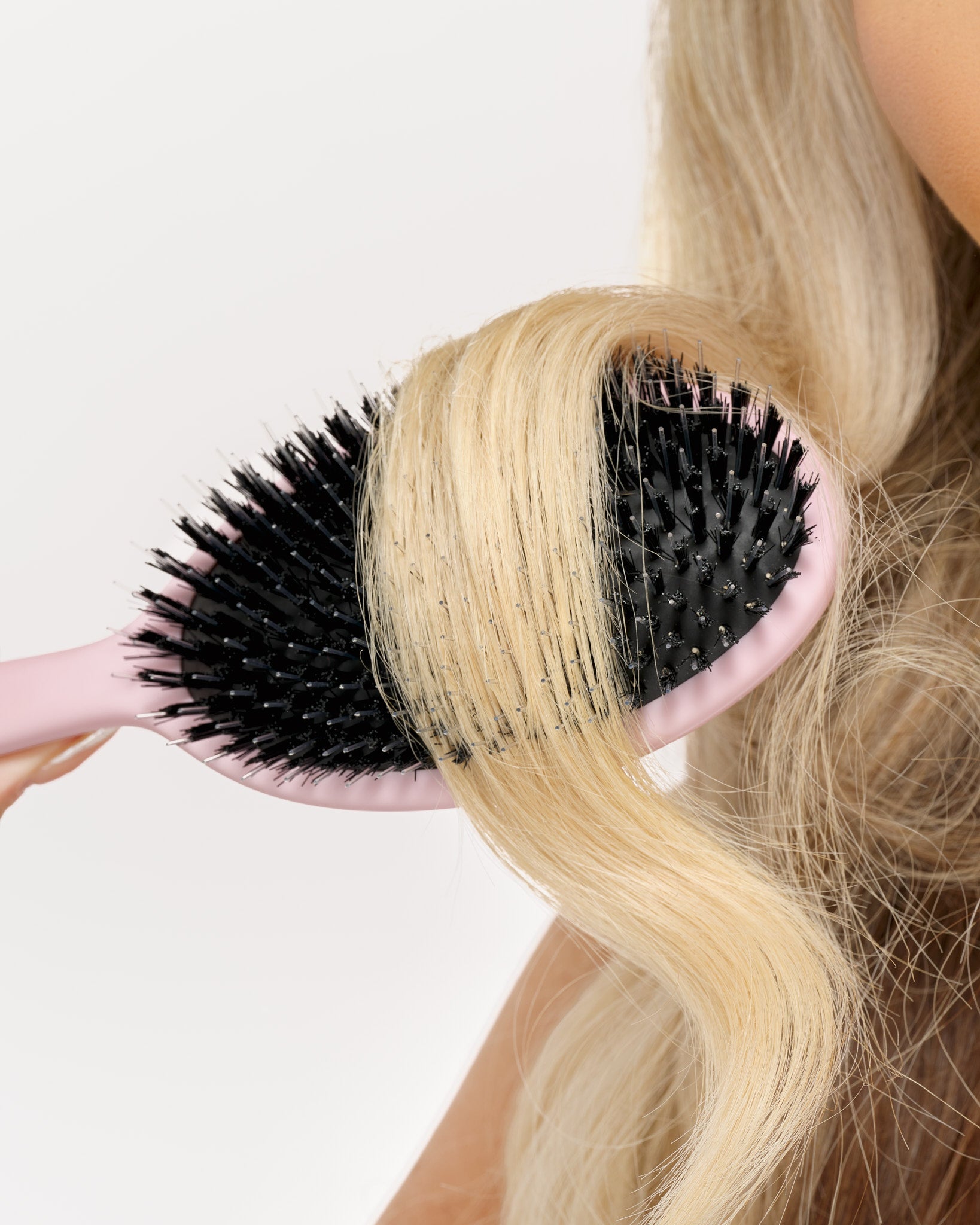 52 56 572 Brushworks Smoothing Mixed Bristle Brush MS (1).jpg