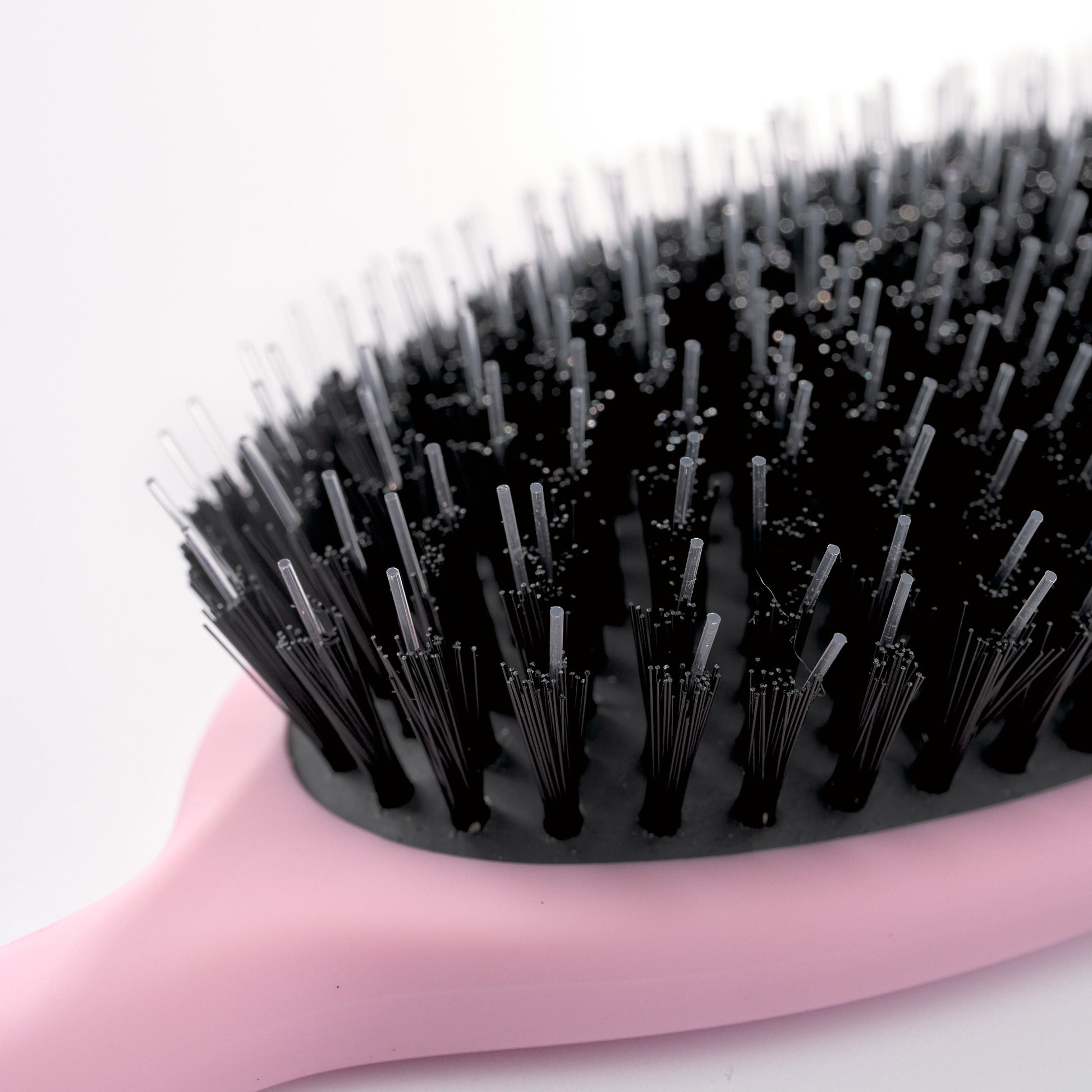 52 56 572 Brushworks Smoothing Mixed Bristle Brush OOP (1).jpg