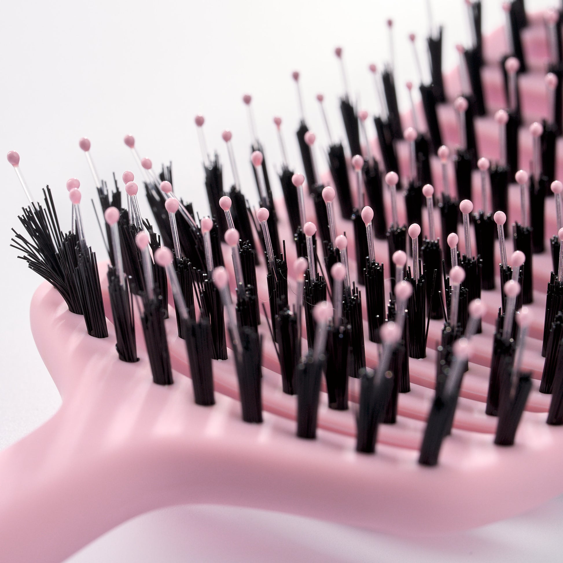 52 56 573 Brushworks Vented Bristle Hair Brush OOP (3).jpg