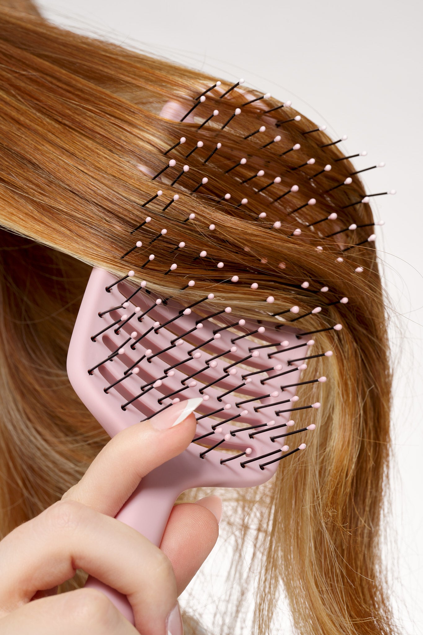 52 56 574 Brushworks Curved Vent Hair Brush MS.jpg