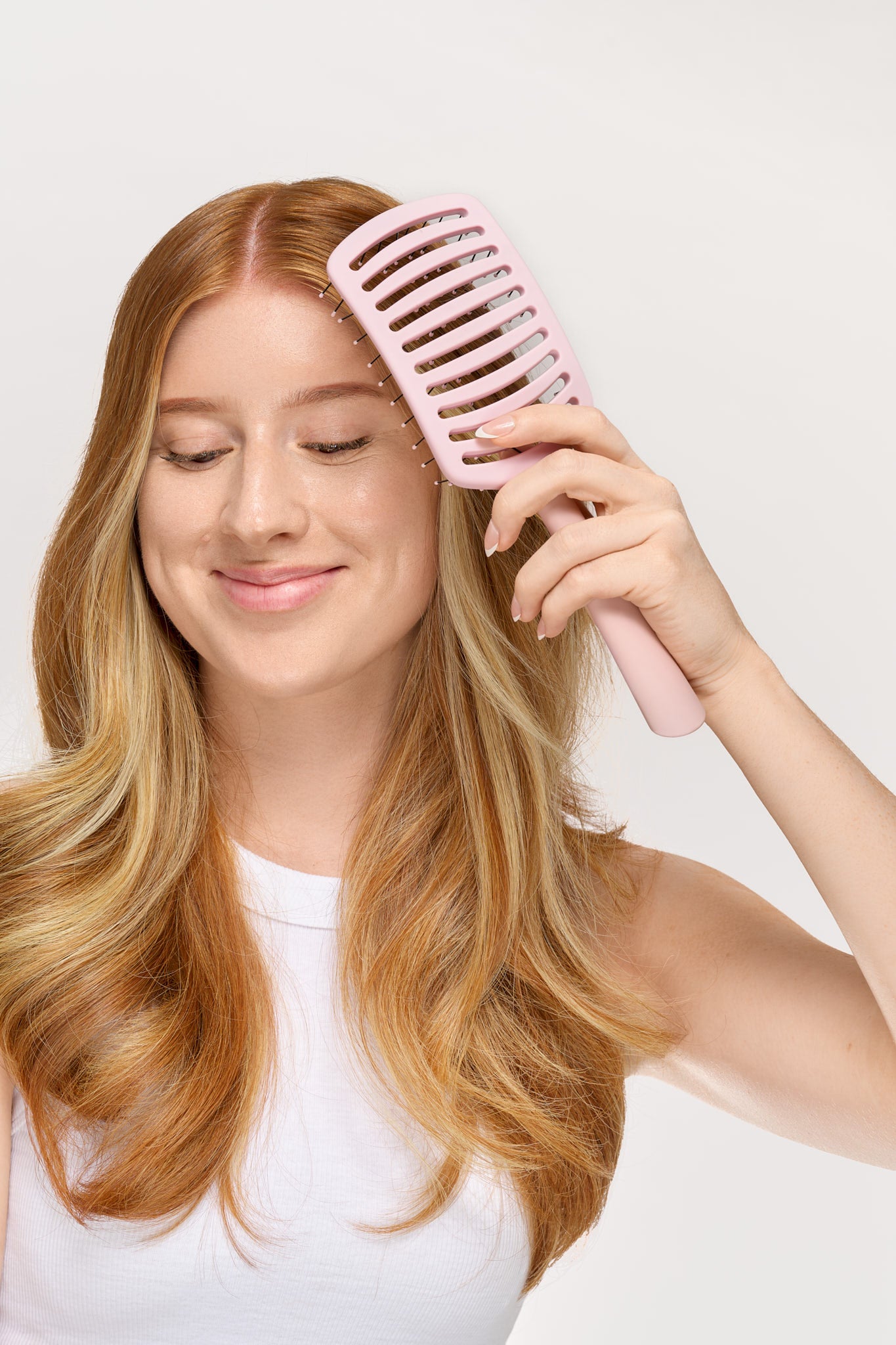 52 56 574 Brushworks Curved Vent Hair Brush MS (1).jpg